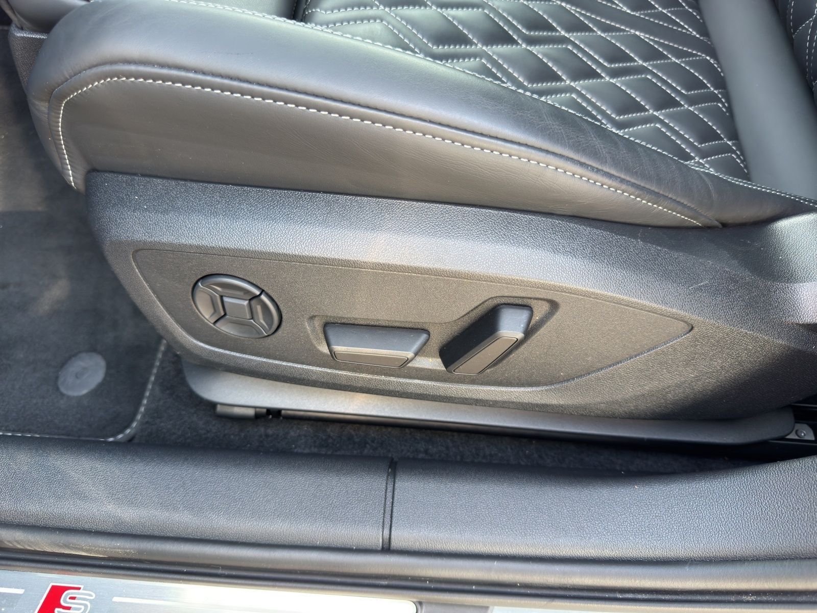 Audi A3 allstreet 35 TDI S LINE LEDER LM19 HuD SONOS