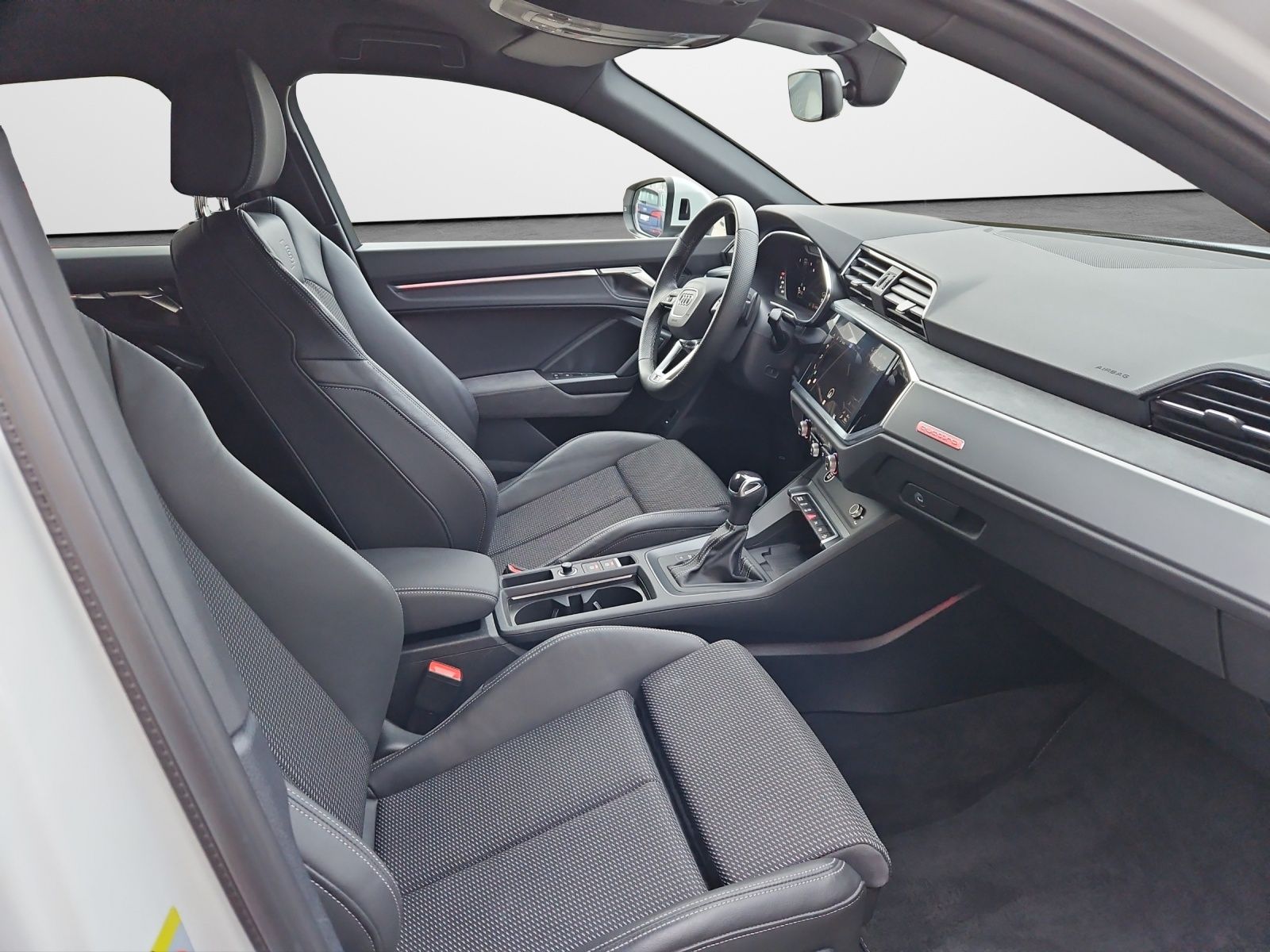 Audi Q3 Sportback 45 TFSI S tronic S line - Samsaru's Car Outlet