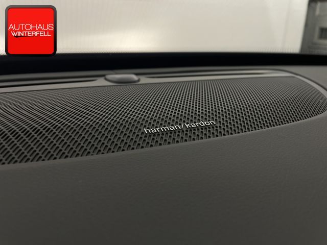 Volvo XC90 T8 PLUS DARK RECH AWD 7SITZ+PANO+AHK+STANDH