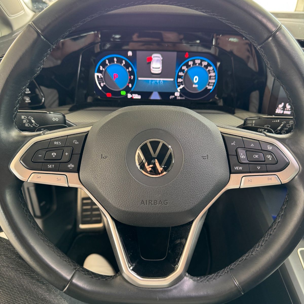 Volkswagen Golf VIII Lim. Life 1.5 eTSI - Samsaru's Car Outlet