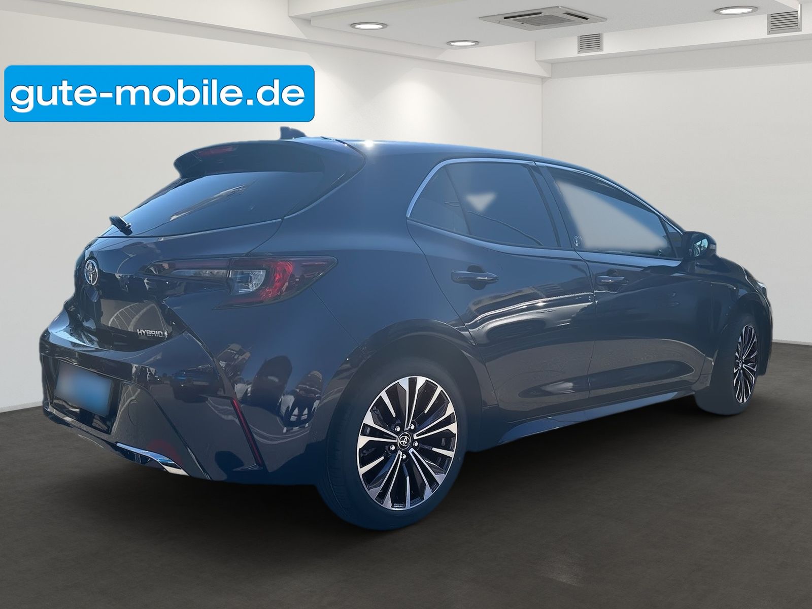 Toyota Corolla 1.8 l-5-Türer Hybrid Team - Samsaru's Car Outlet