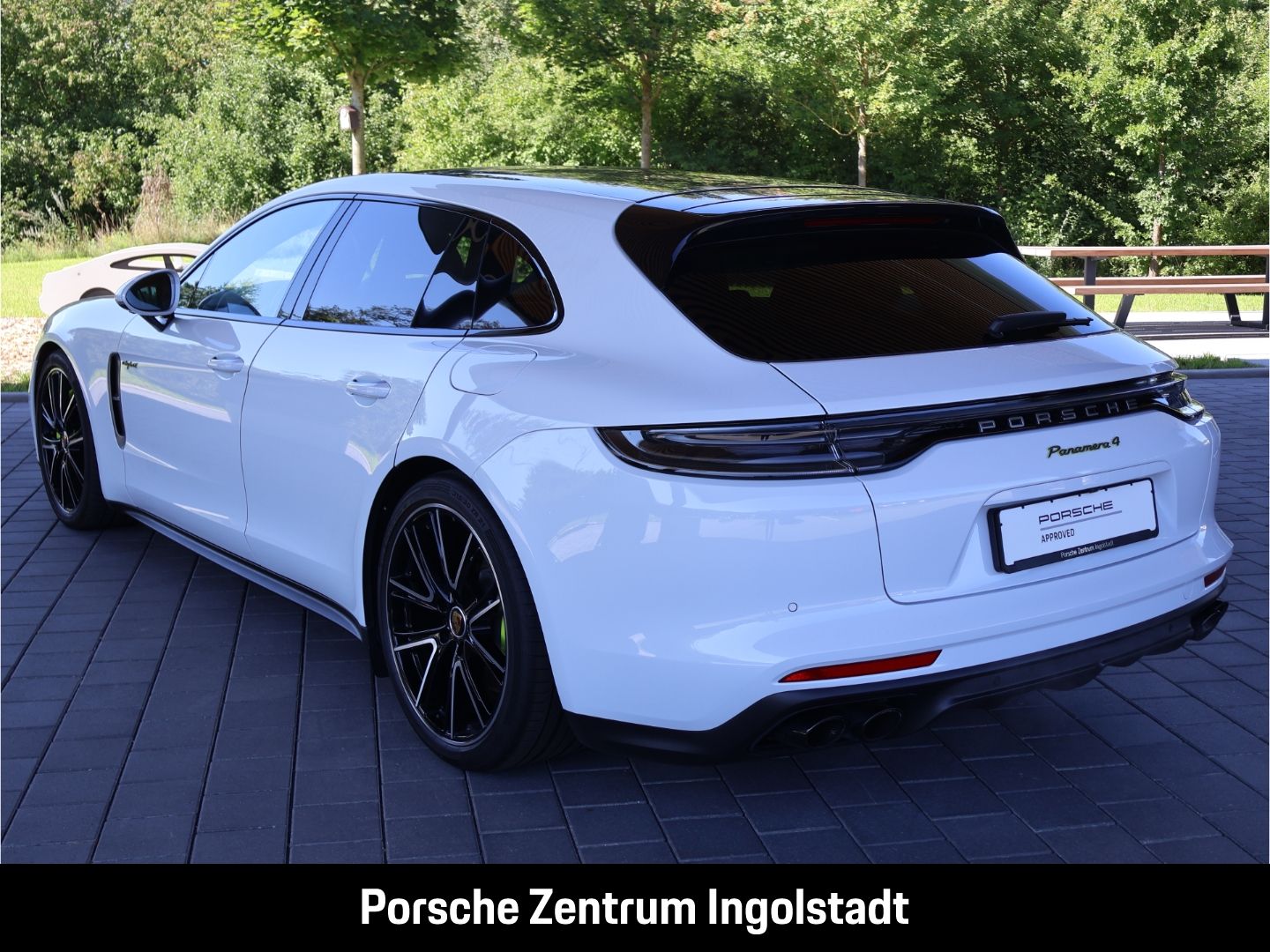 Porsche Panamera 4 E-Hybrid Sport Turismo Platinum Editi