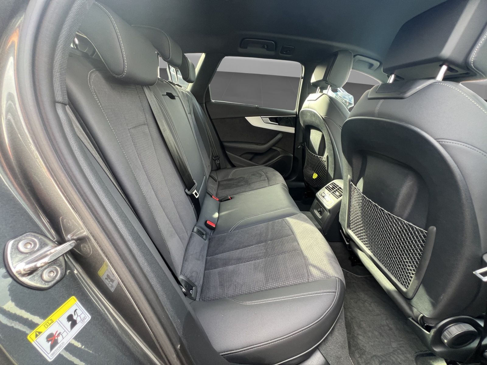 Audi A4 Avant 40 TFSI Q 2x S LINE LM19 MATRIX KAMERA