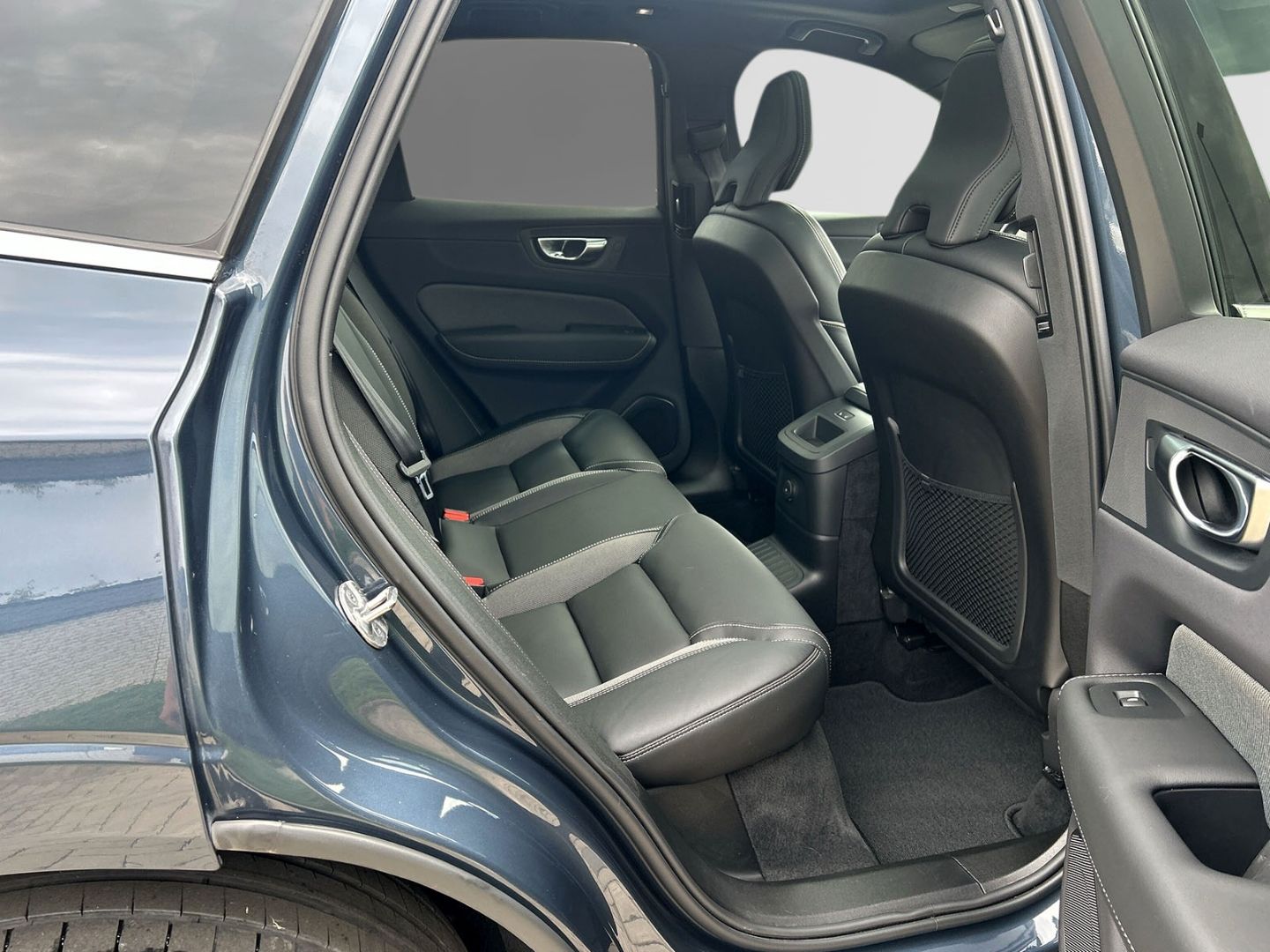 Volvo XC60 Recharge T8 AWD Ultimate Bright 21'' ACC AH
