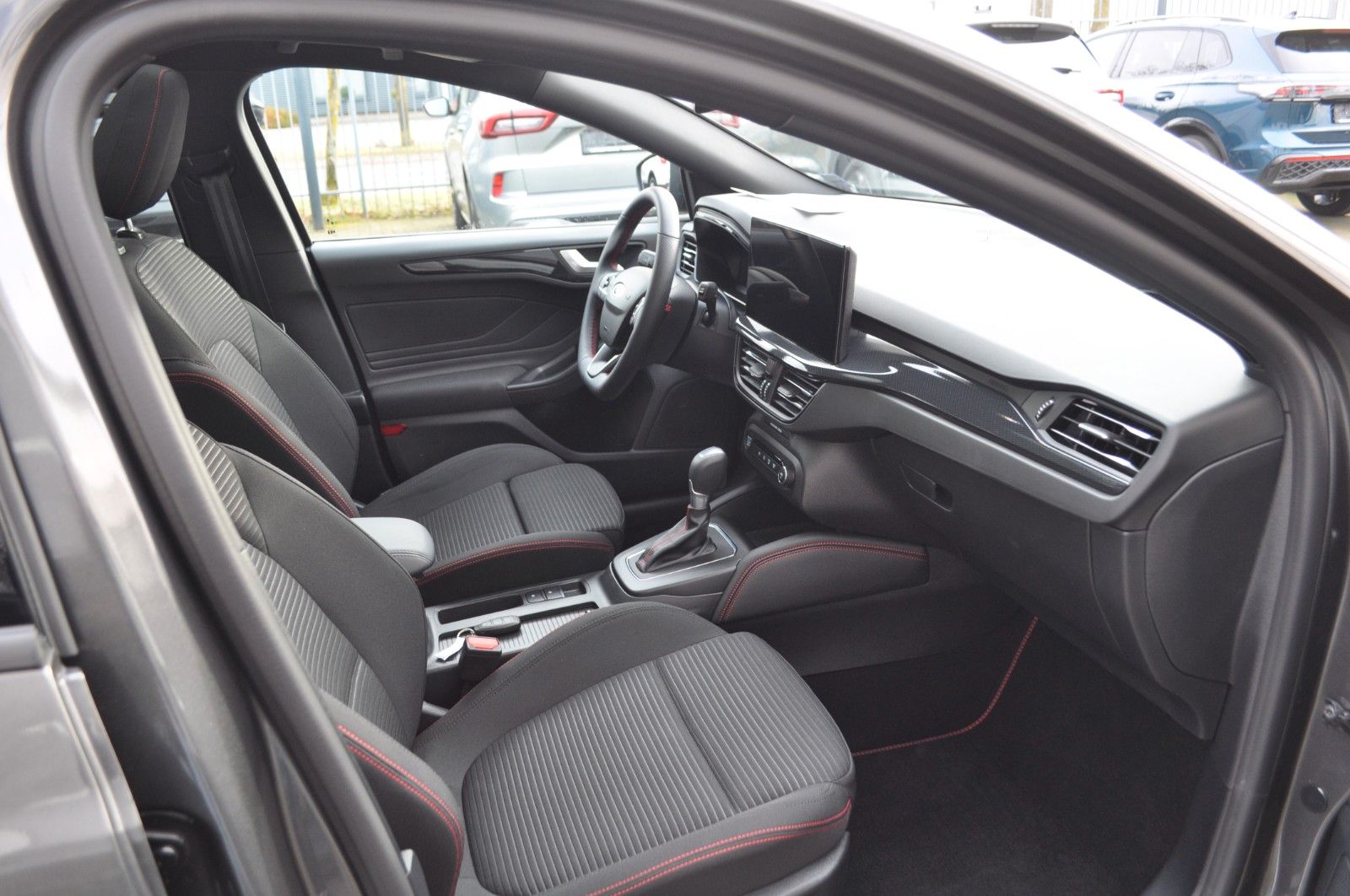 Ford Focus Turnier ST-LINE X/AUT/LED-MATRIX/PANODACH