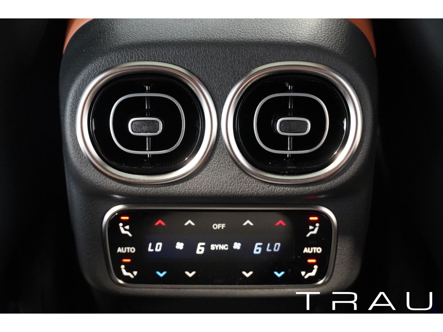 Mercedes-Benz GLC 300 d AMG Coupe Pano Luft HUD AHK Alllenkung