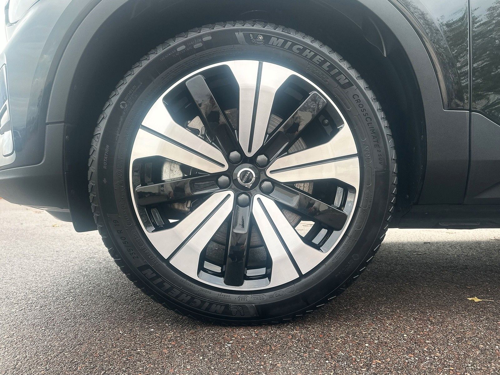 Volvo XC40 Recharge Single Core AHK LED