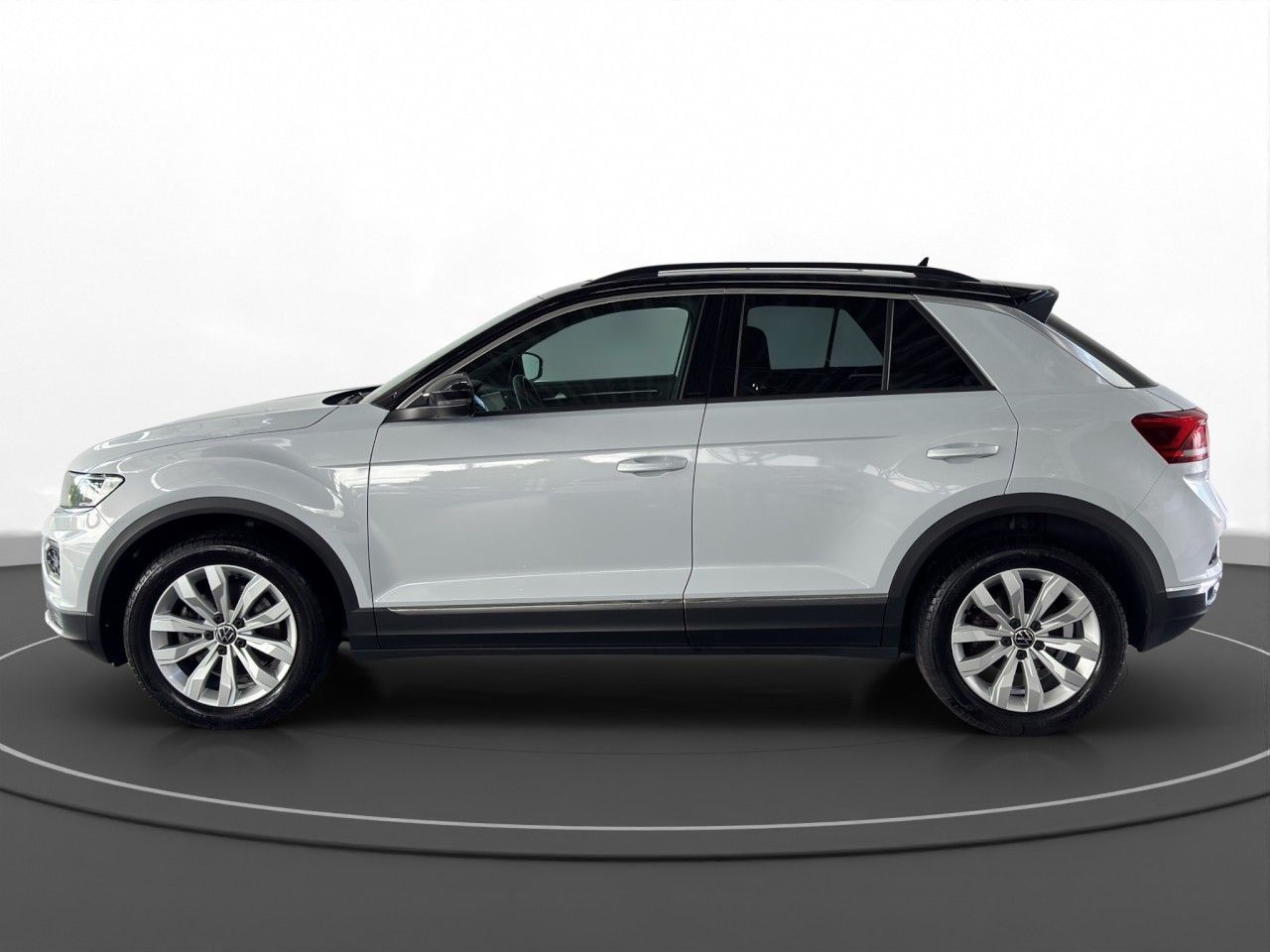 Volkswagen T-Roc 2.0 TSI DSG 4Motion sport - Samsaru's Car Outlet