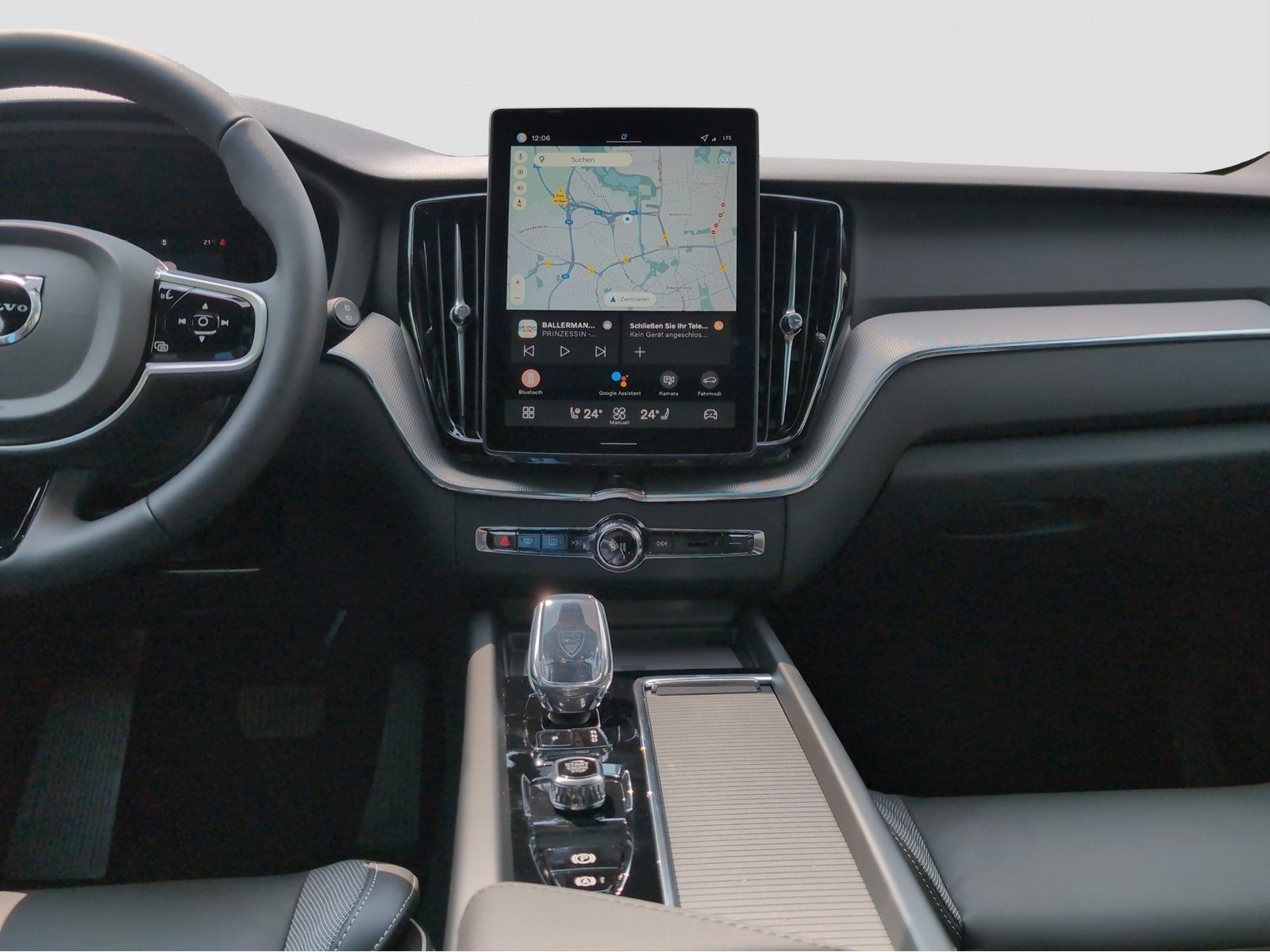 Volvo XC60 Black Edition B5 AWD Plus - Samsaru's Car Outlet