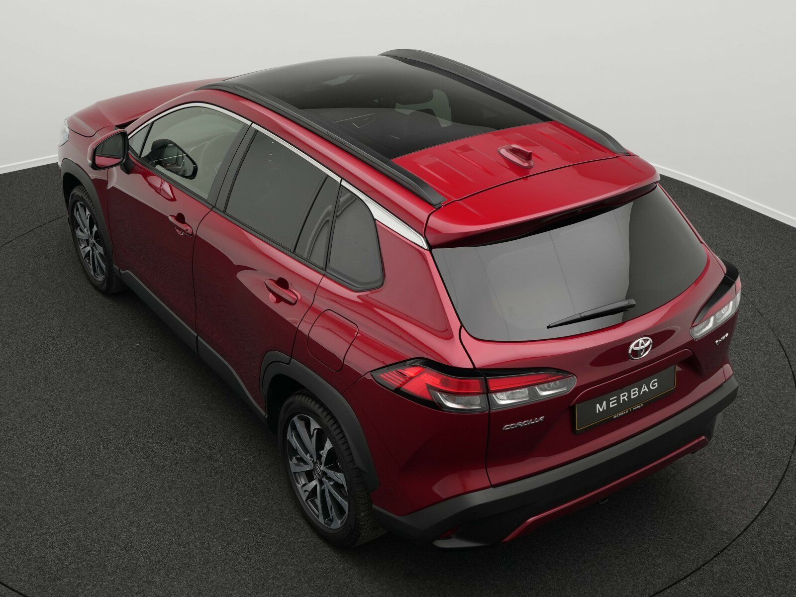 Toyota Corolla Cross 2.0 Hybrid Lounge FWD