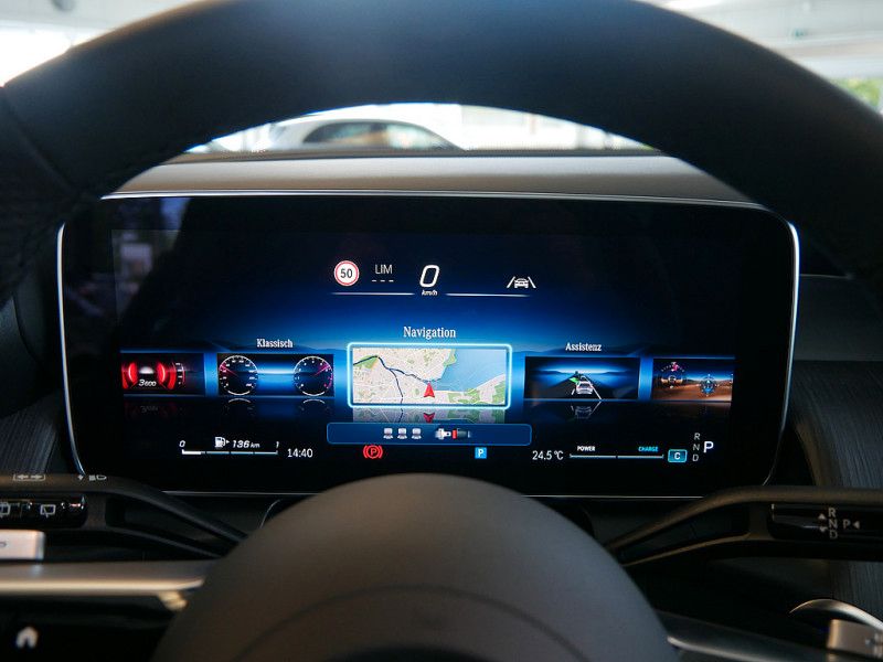 Mercedes-Benz GLC 300 d 4M AMG NIGHT MEMO 360 AHK DISTR KAMERA