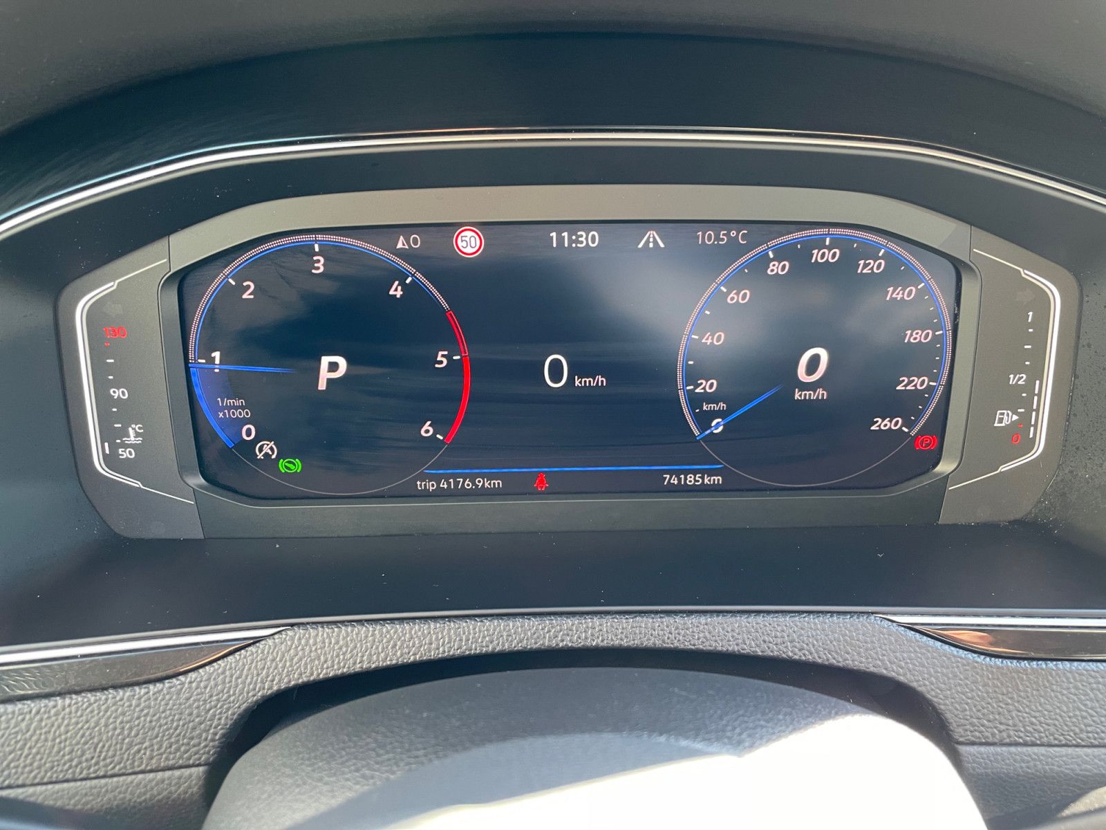 Volkswagen Passat Alltrack 2.0TDI DSG 4Mo 360° AHK Standh
