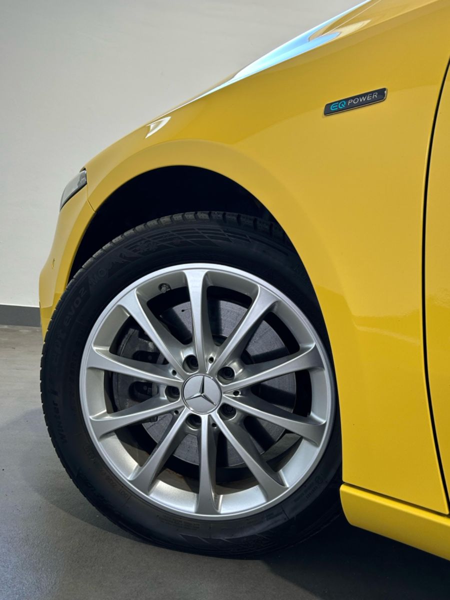 Mercedes-Benz A 250 e - Samsaru's Car Outlet