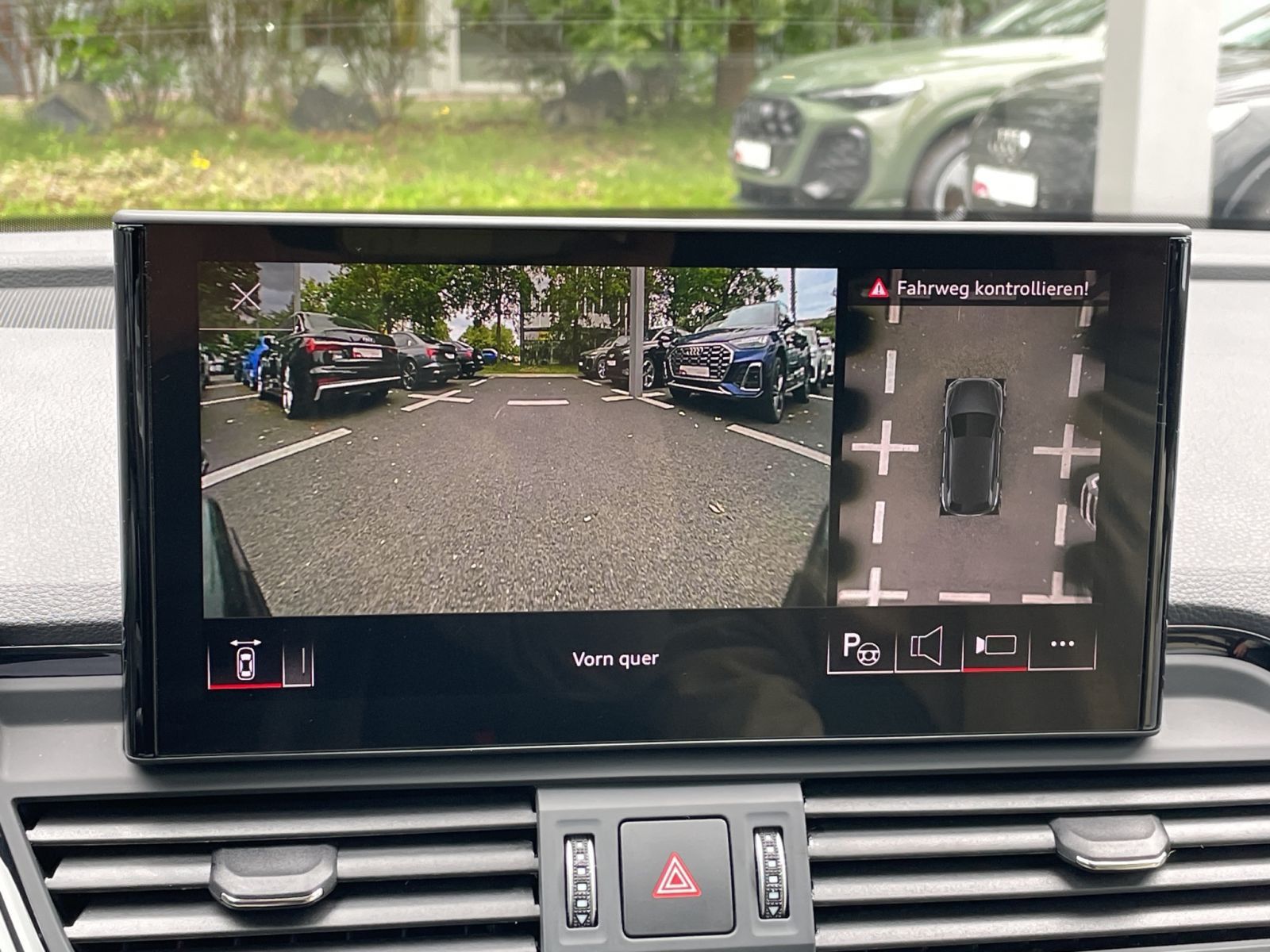 Audi Q5 40 TDI qu S line Matrix B&O Pano HuD AHK 360