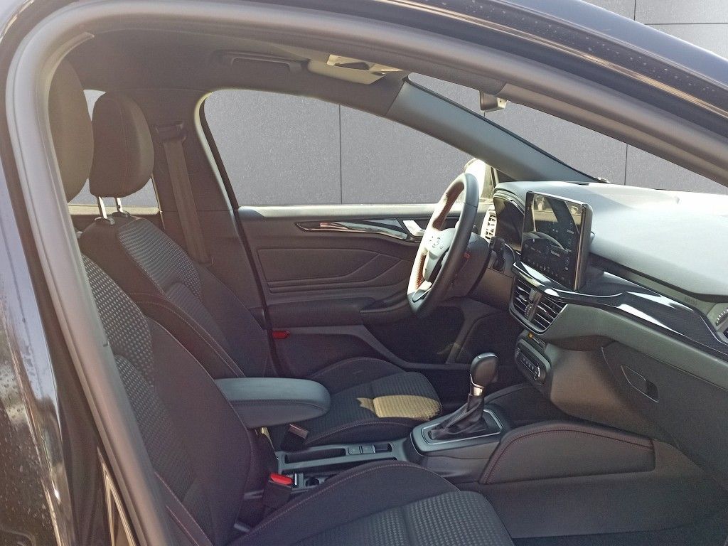 Ford Focus Turnier 1.0 EcoBoost Hybrid Aut. ST-LINE X