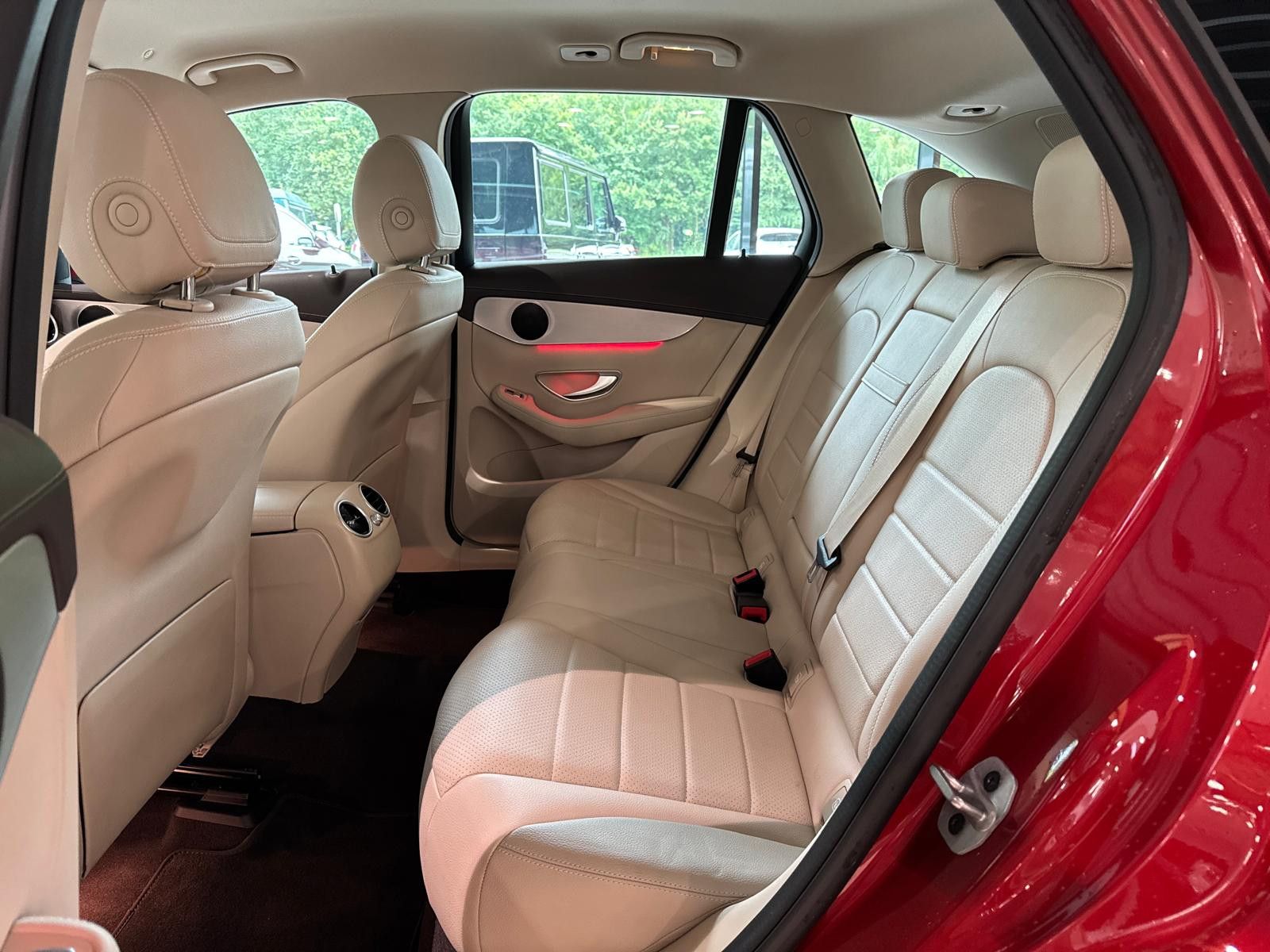 Mercedes-Benz GLC 300 e 4M - Samsaru's Car Outlet