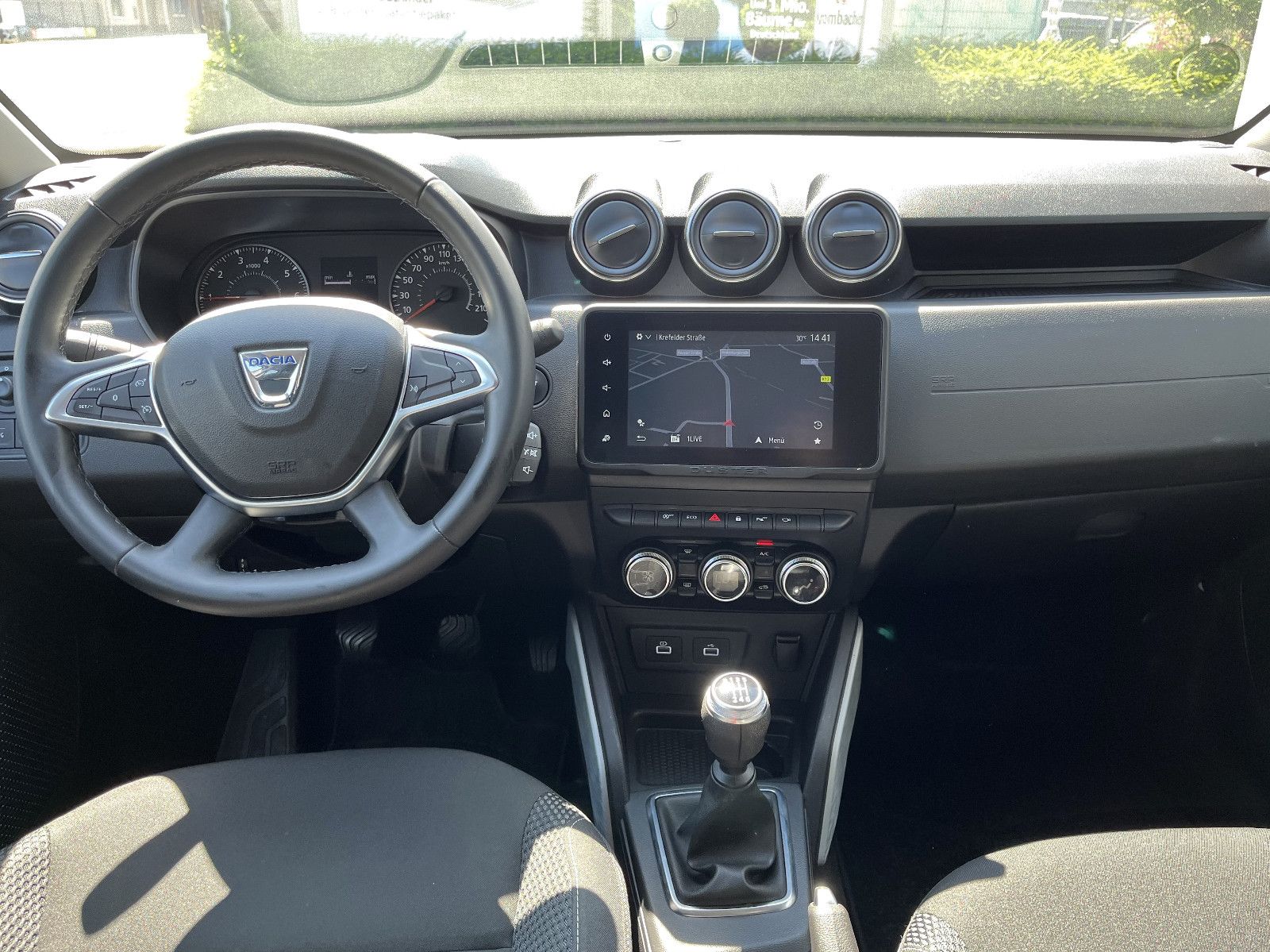 Dacia Duster TCe 100 Prestige - Samsaru's Car Outlet