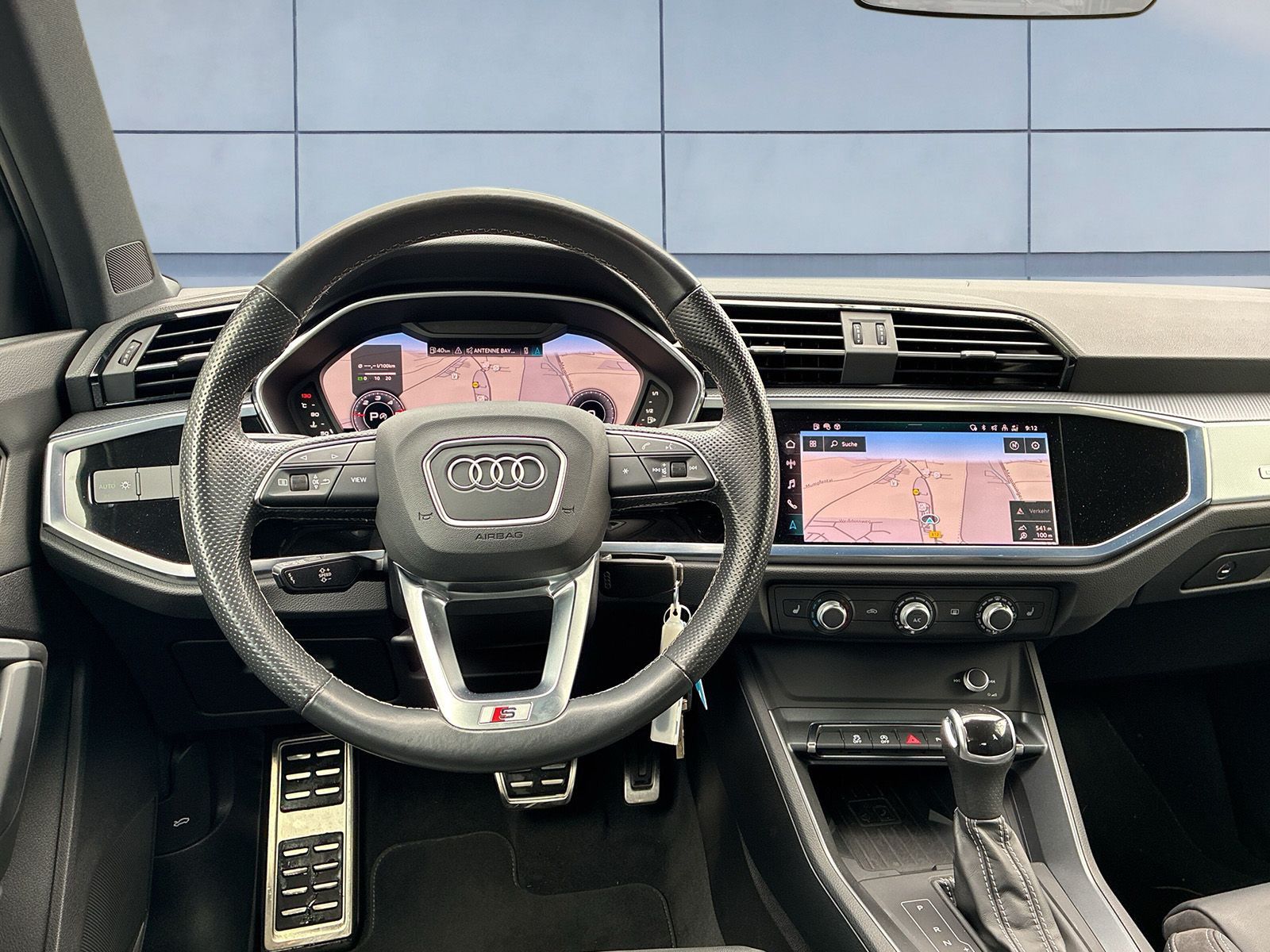 Audi Q3 S line 35 TDI quattro S troni - Samsaru's Car Outlet