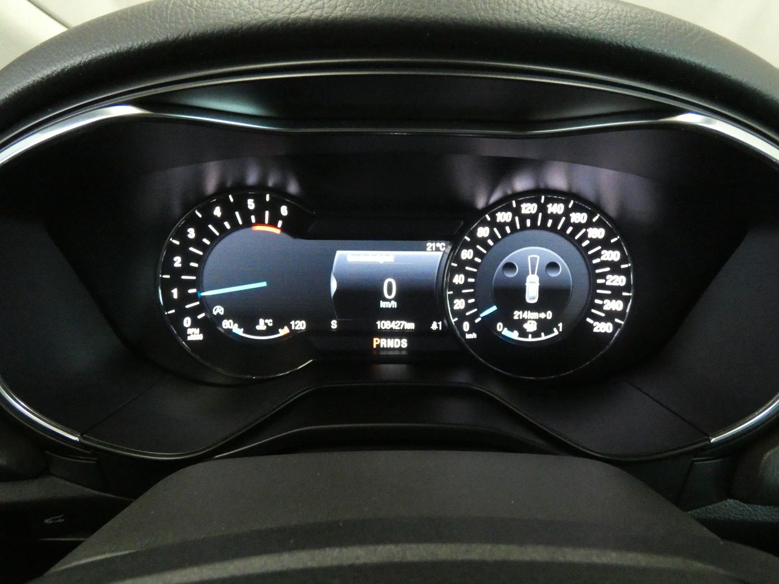 Ford Mondeo 2.0 Titanium - Samsaru's Car Outlet