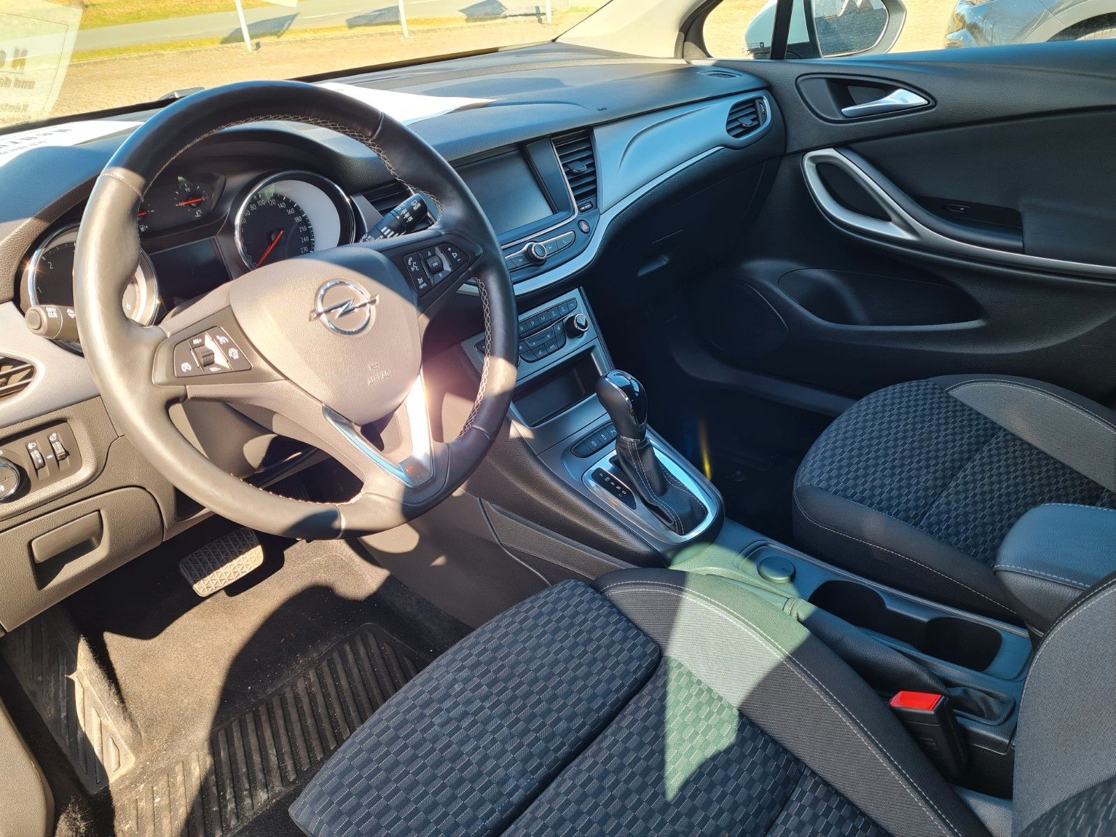 Opel Astra K Sports Tourer - Samsaru's Car Outlet