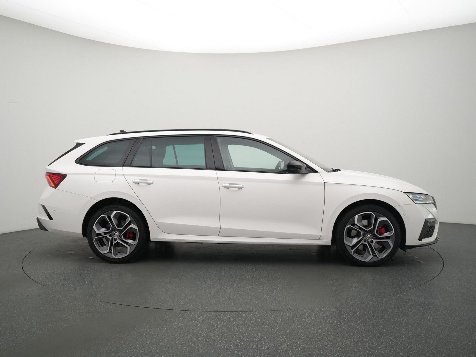 Skoda Octavia Combi RS iV DSG ACC NAVI SHZ PANO
