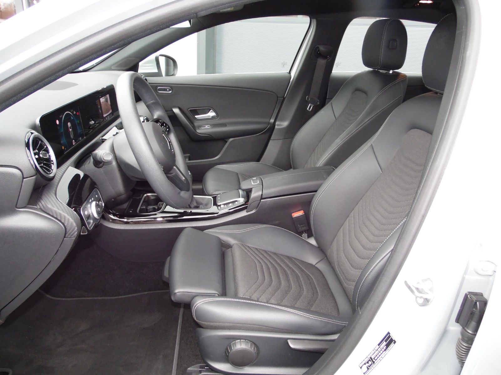 Mercedes-Benz A 200 - Samsaru's Car Outlet