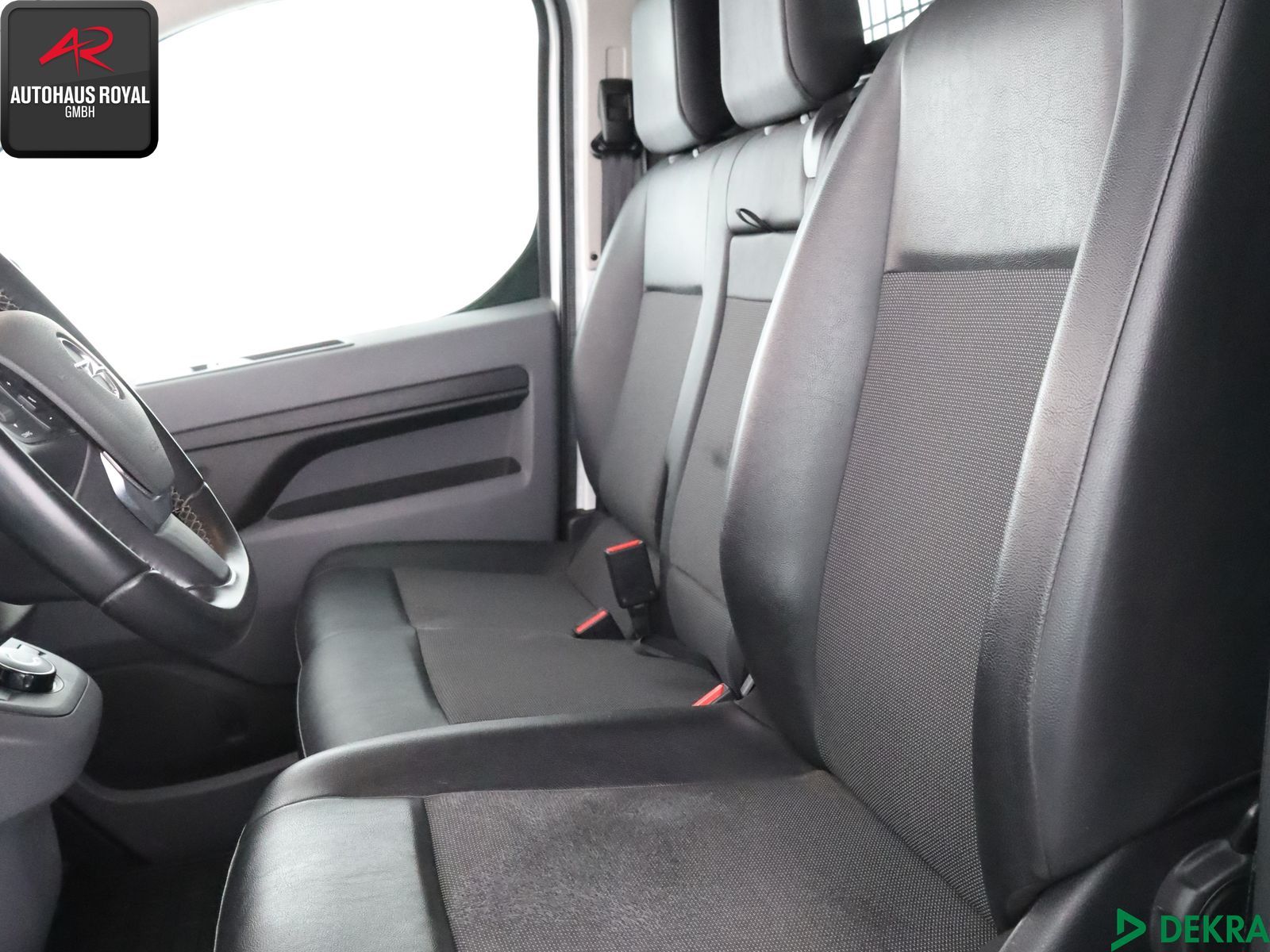 Opel Vivaro 2.0 D CARGO M AUT - Samsaru's Car Outlet