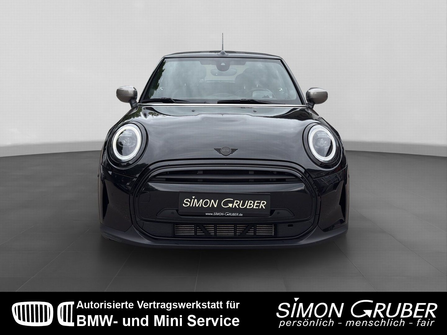 MINI Cabrio Cooper Premium+ - Samsaru's Car Outlet
