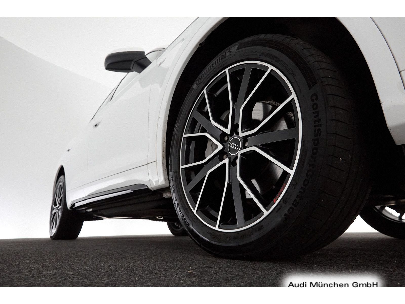 Audi Q5 Sportback 40 TDI quattro S tronic S line - Samsaru's Car Outlet