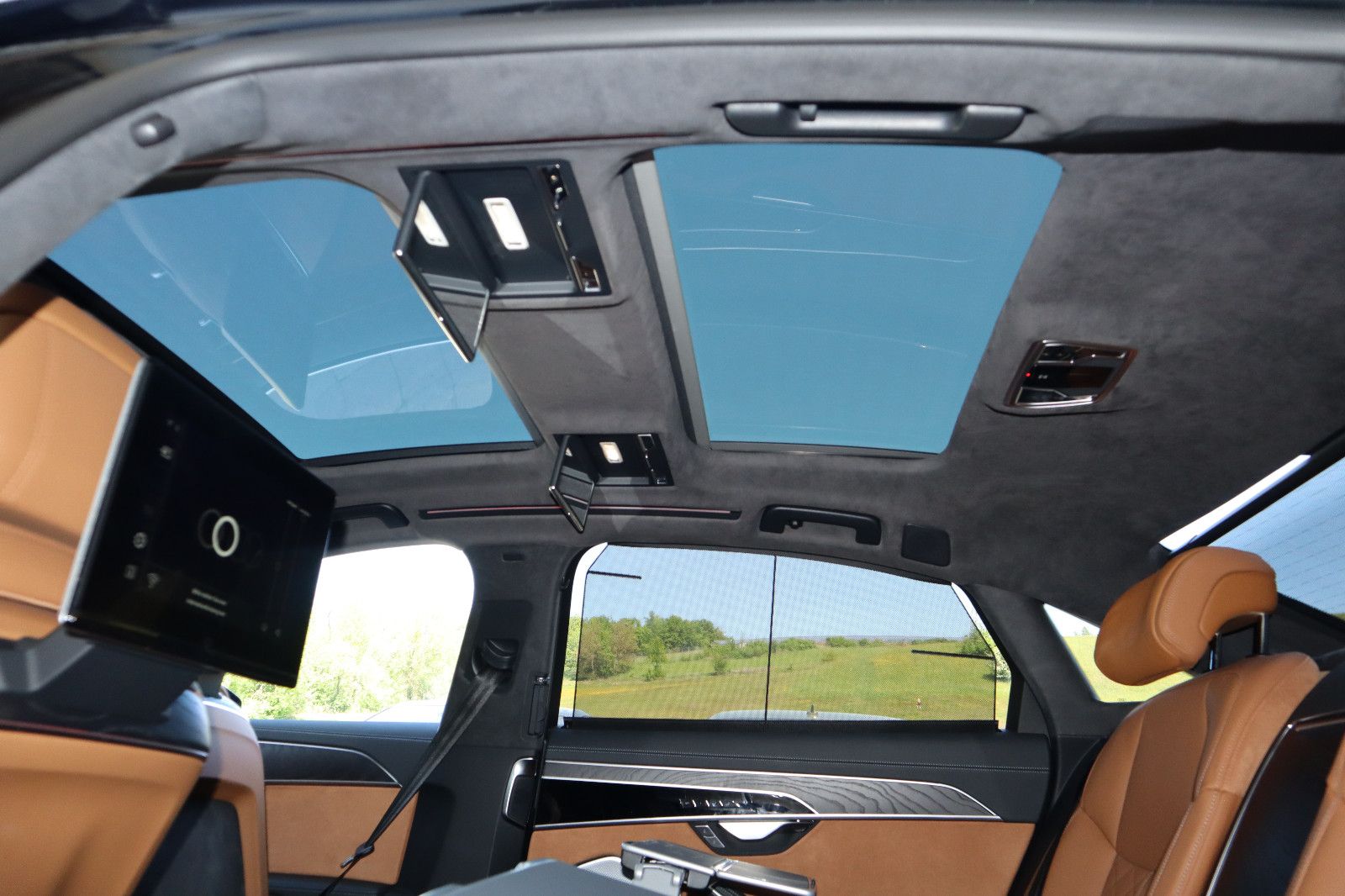 Audi A8L 60 TFSIe lang exclusive - Samsaru's Car Outlet