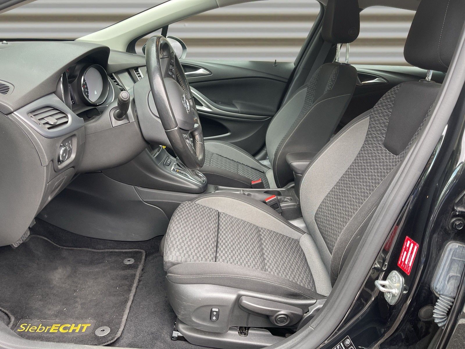 Opel Astra 1.5 CDTI - Samsaru's Car Outlet