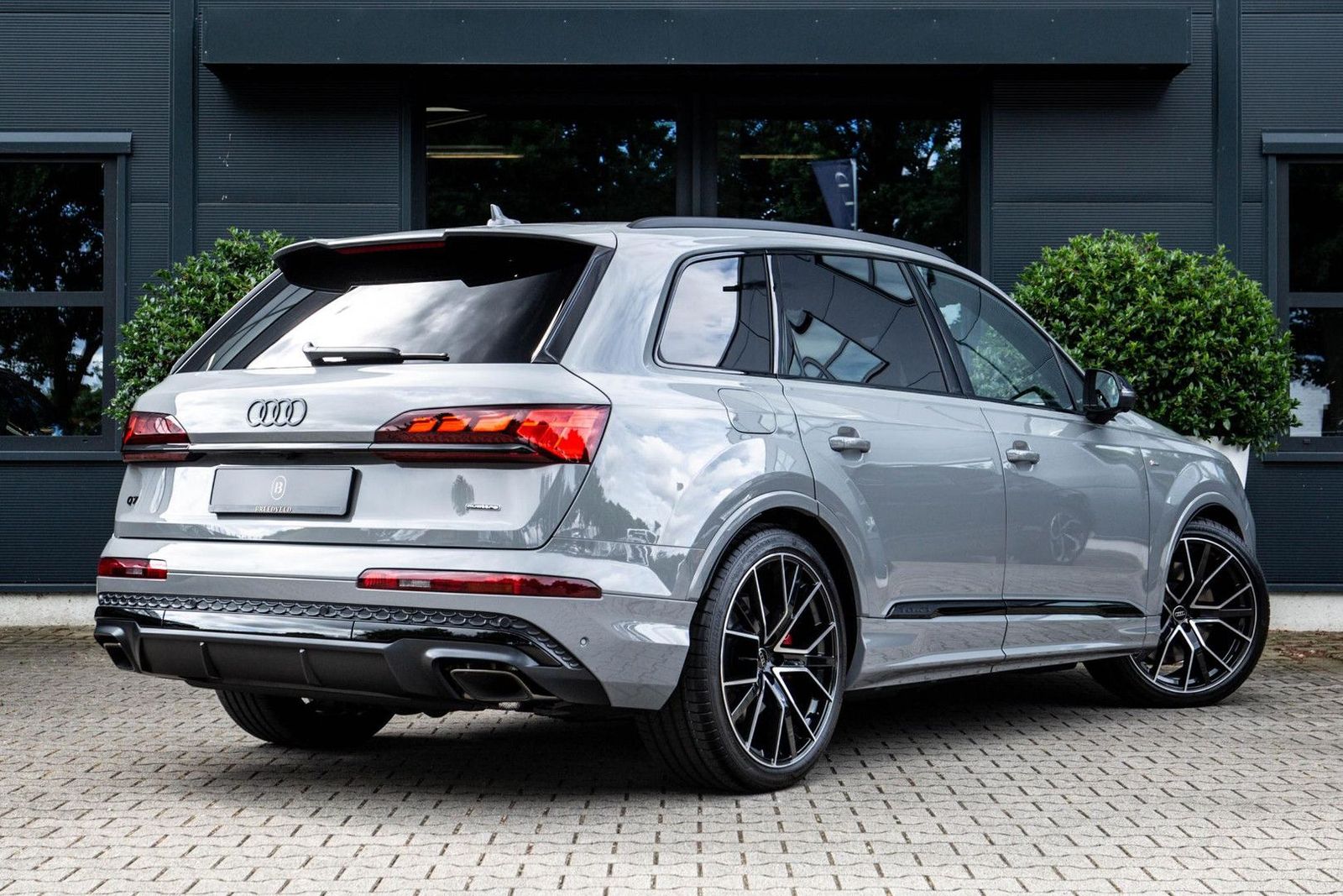 Audi Q7 60 TFSI e Competition 490pk, Carbon, Full-opt