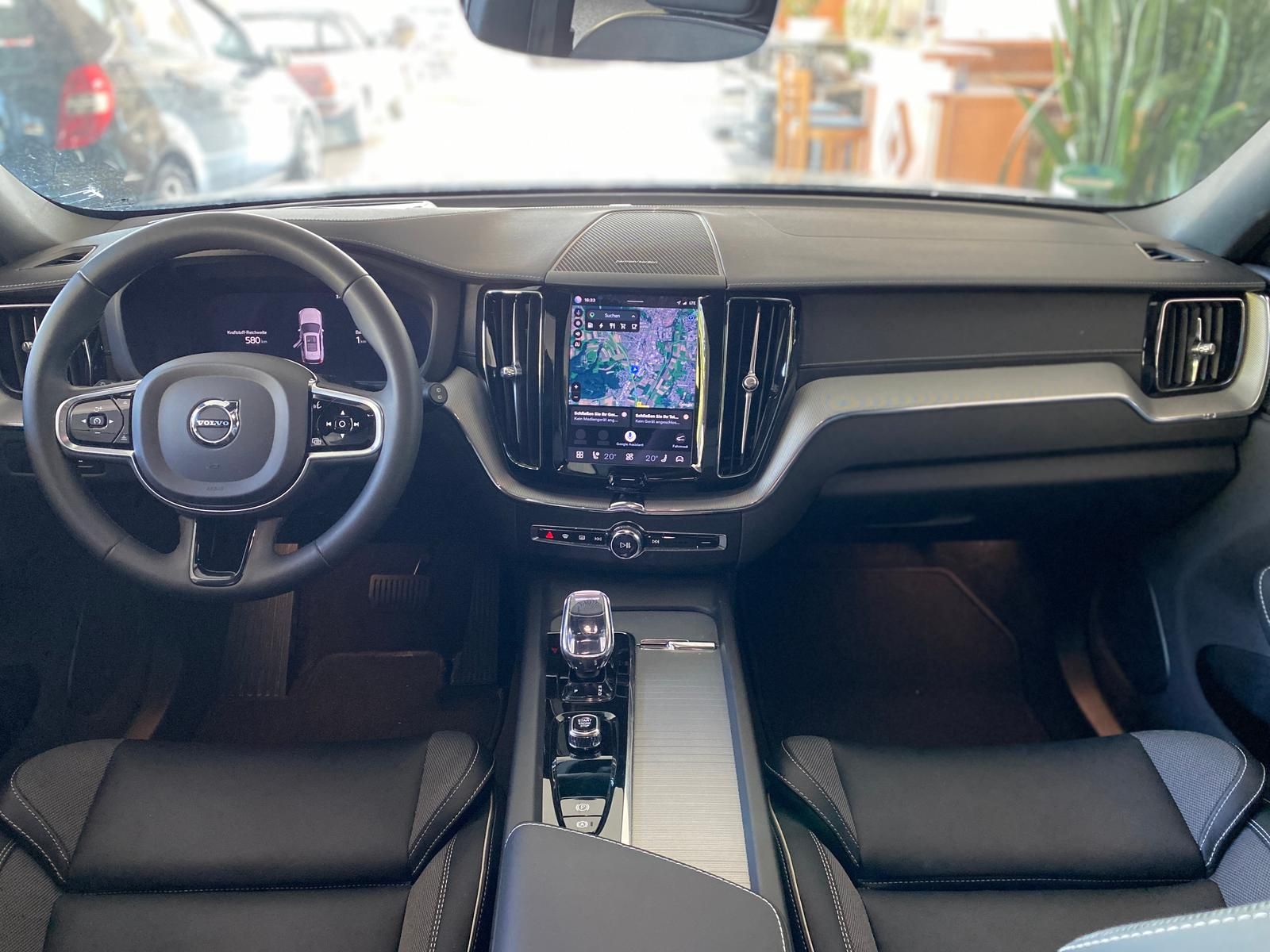 Volvo XC60 T8 Plug-In Hybrid AWD Ultimate Dark