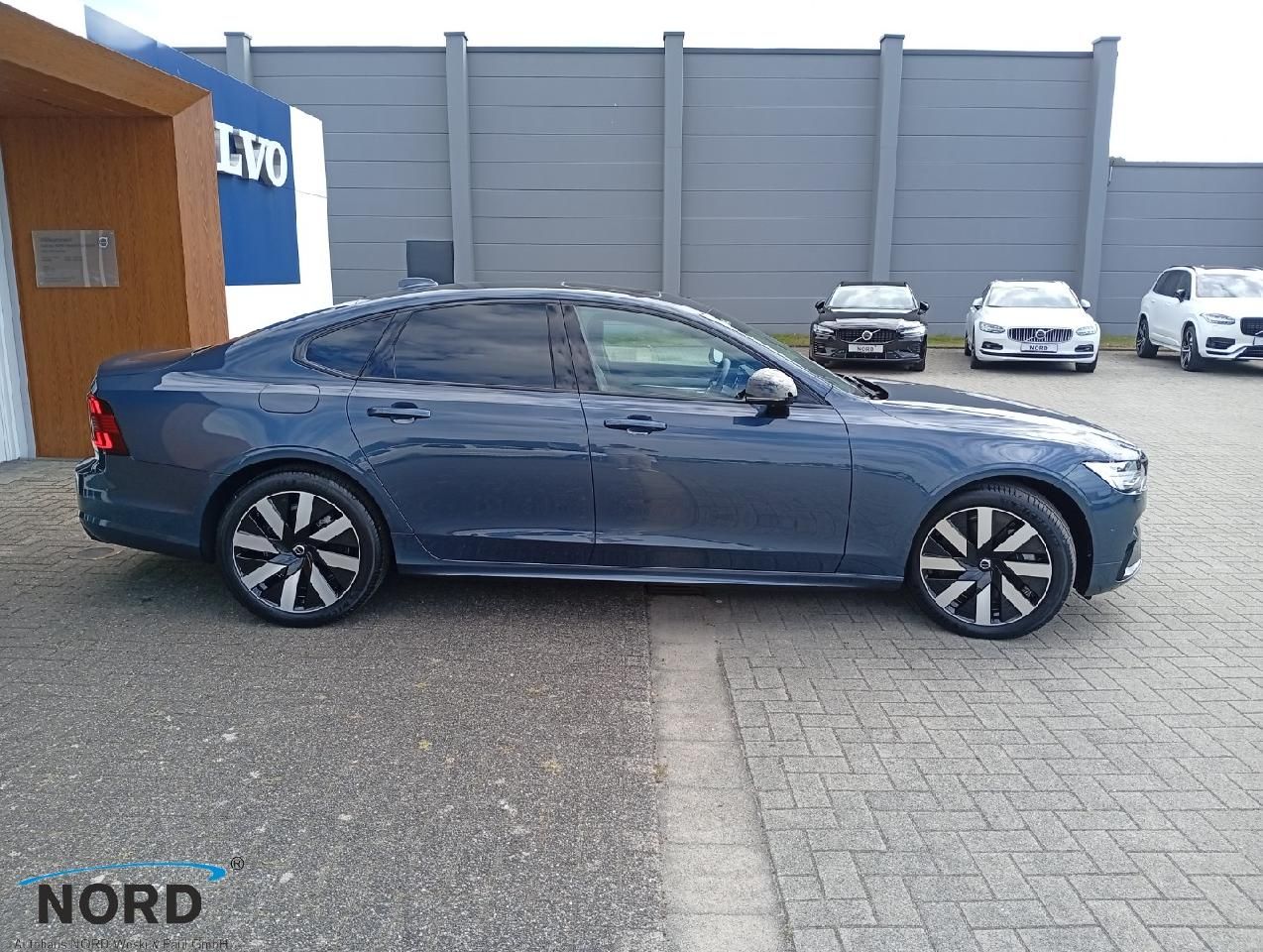 Volvo S90 T8 Ultimate Dark Plug-In Hybrid AWD