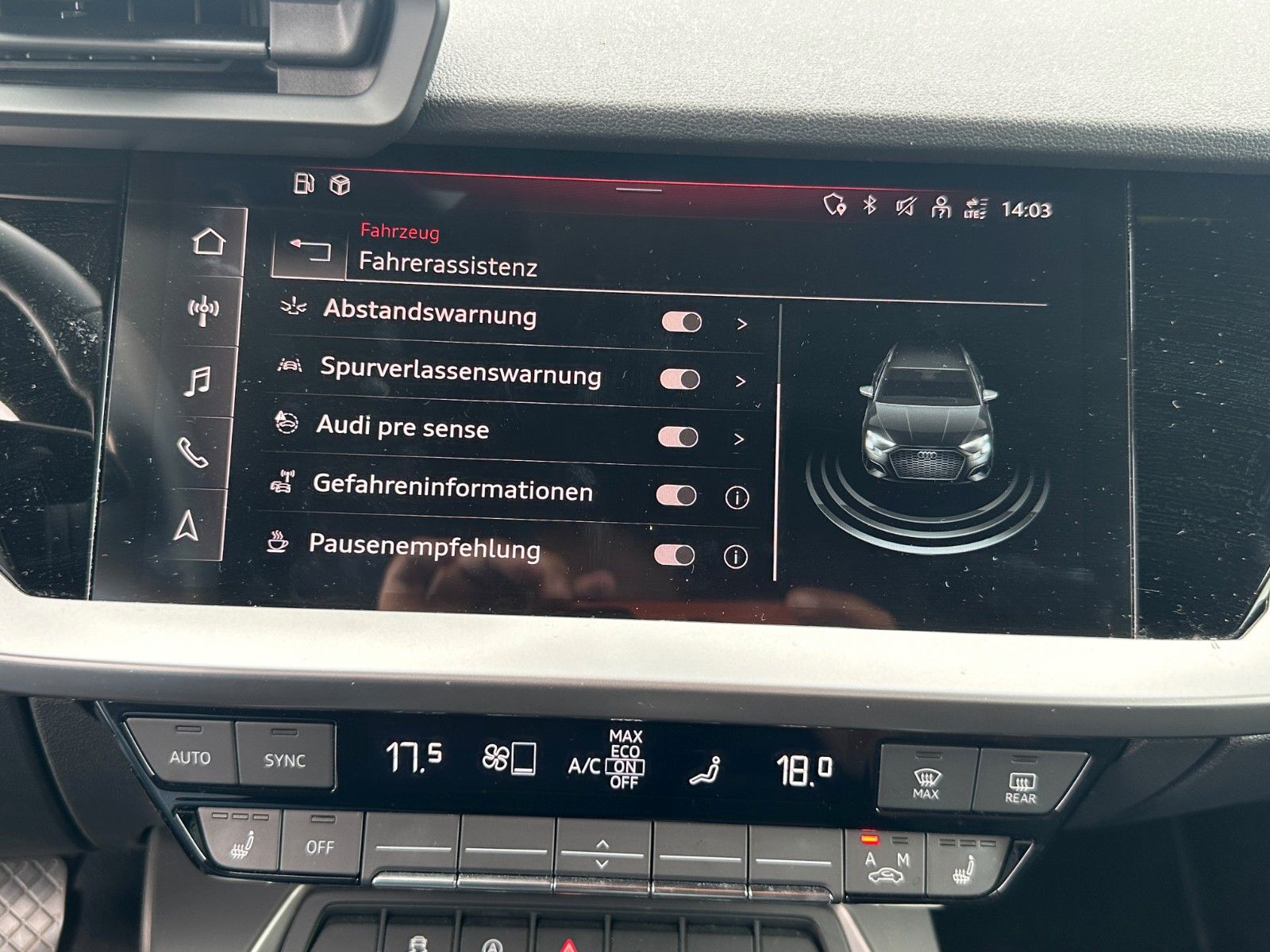 Audi A3 Sportback 35 TFSI LEDER,NAVI,SPUR,ABSTAND,