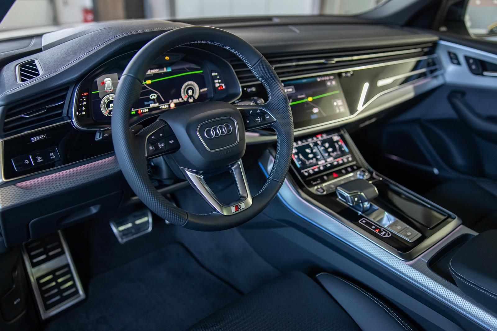 Audi Q8 50 TDI quattro S-Line - Samsaru's Car Outlet