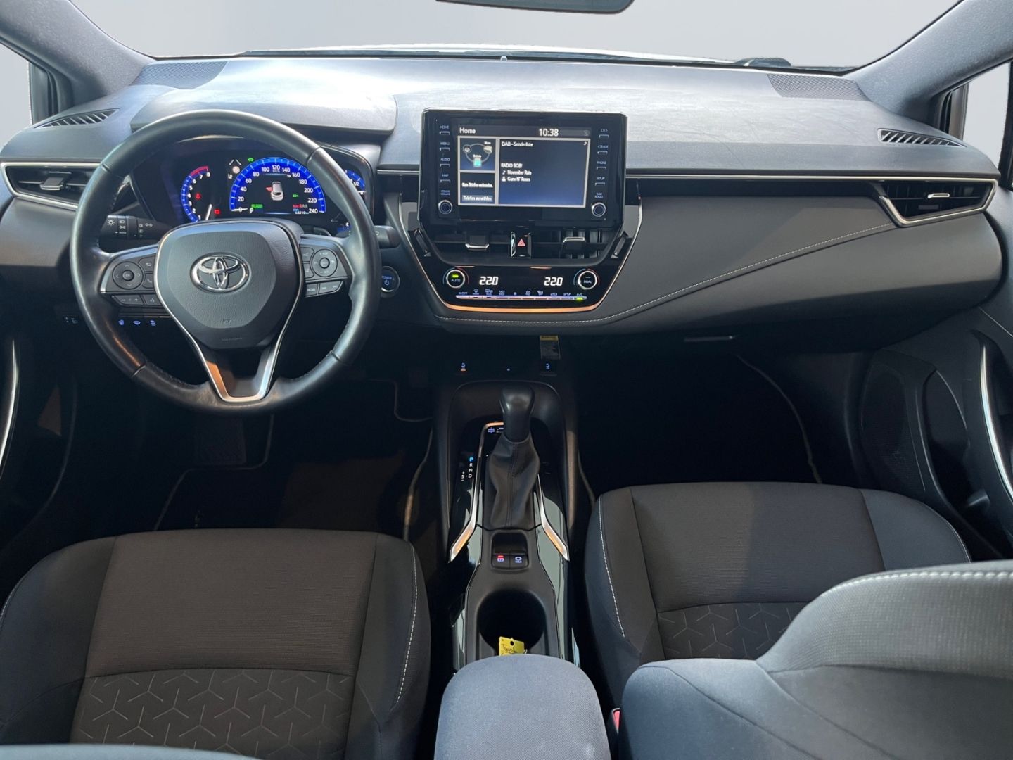 Toyota Corolla 2.0 Hybrid TS Team - Samsaru's Car Outlet