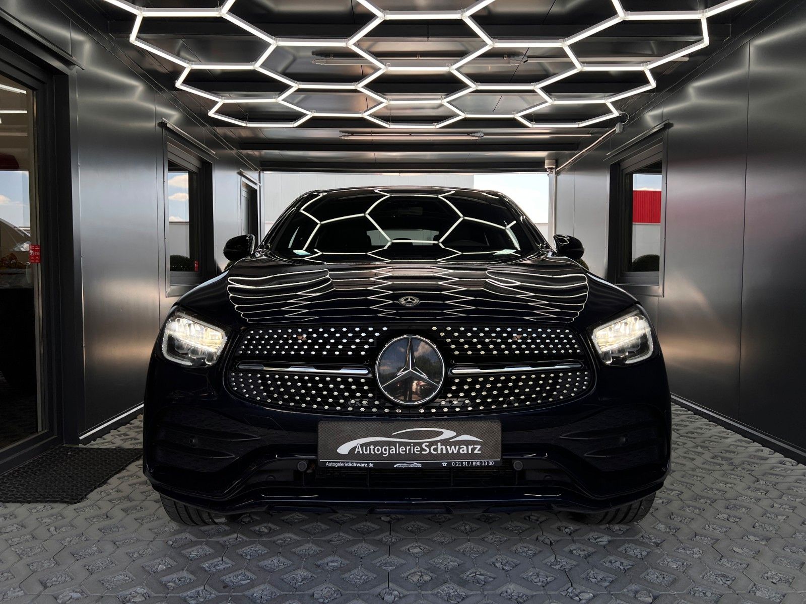 Mercedes-Benz GLC 300e 4M Coupé AMG - Samsaru's Car Outlet