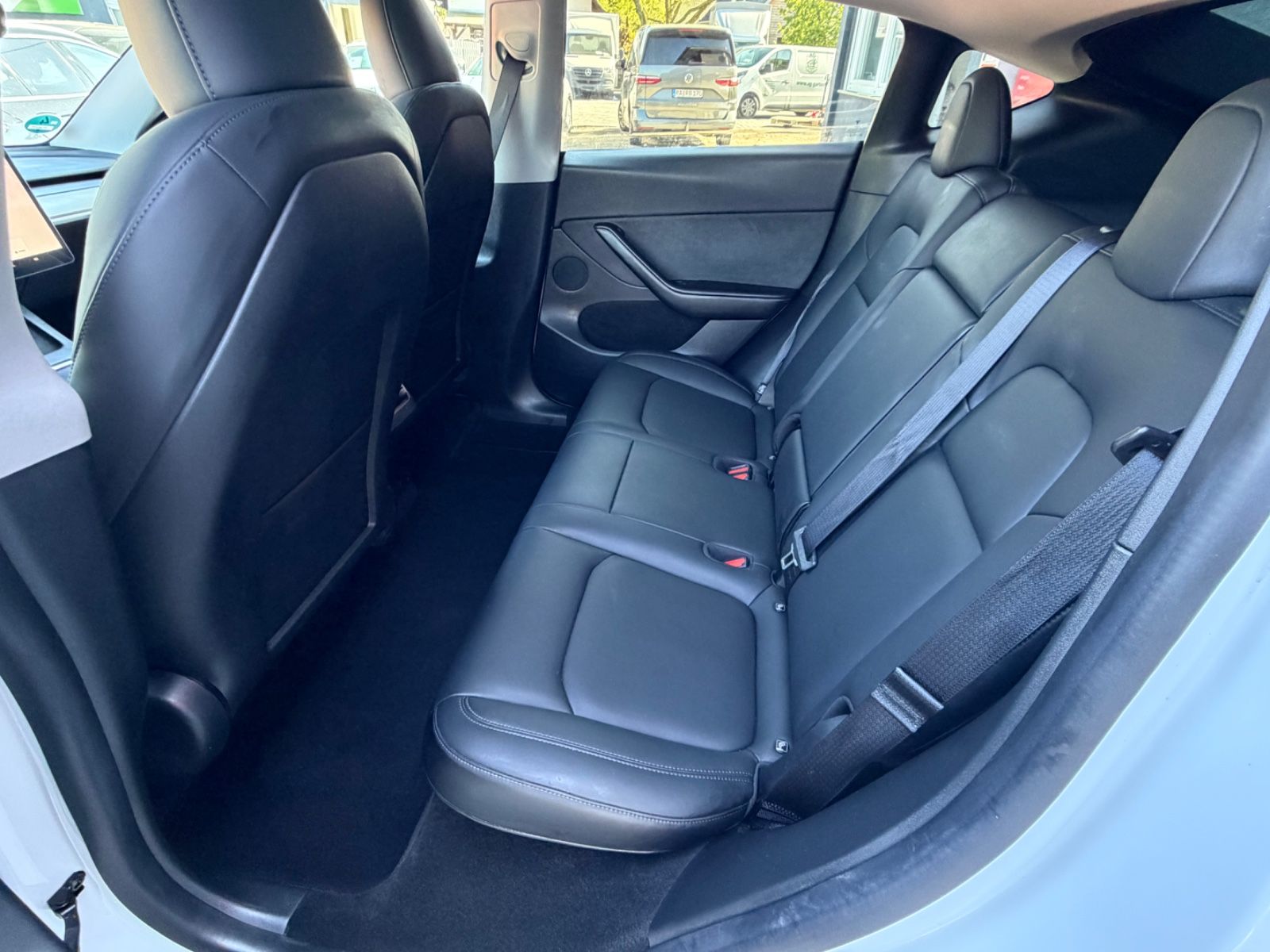 Tesla Model Y Long Range Dual AWD*360Kamera*1xHand*Übe