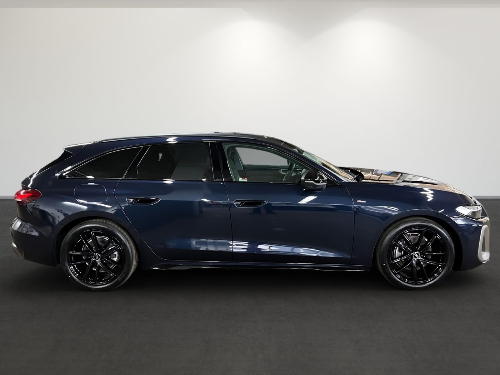 Audi A5 Avant S-Line B&O AHK Matrix Beifahrerdisplay