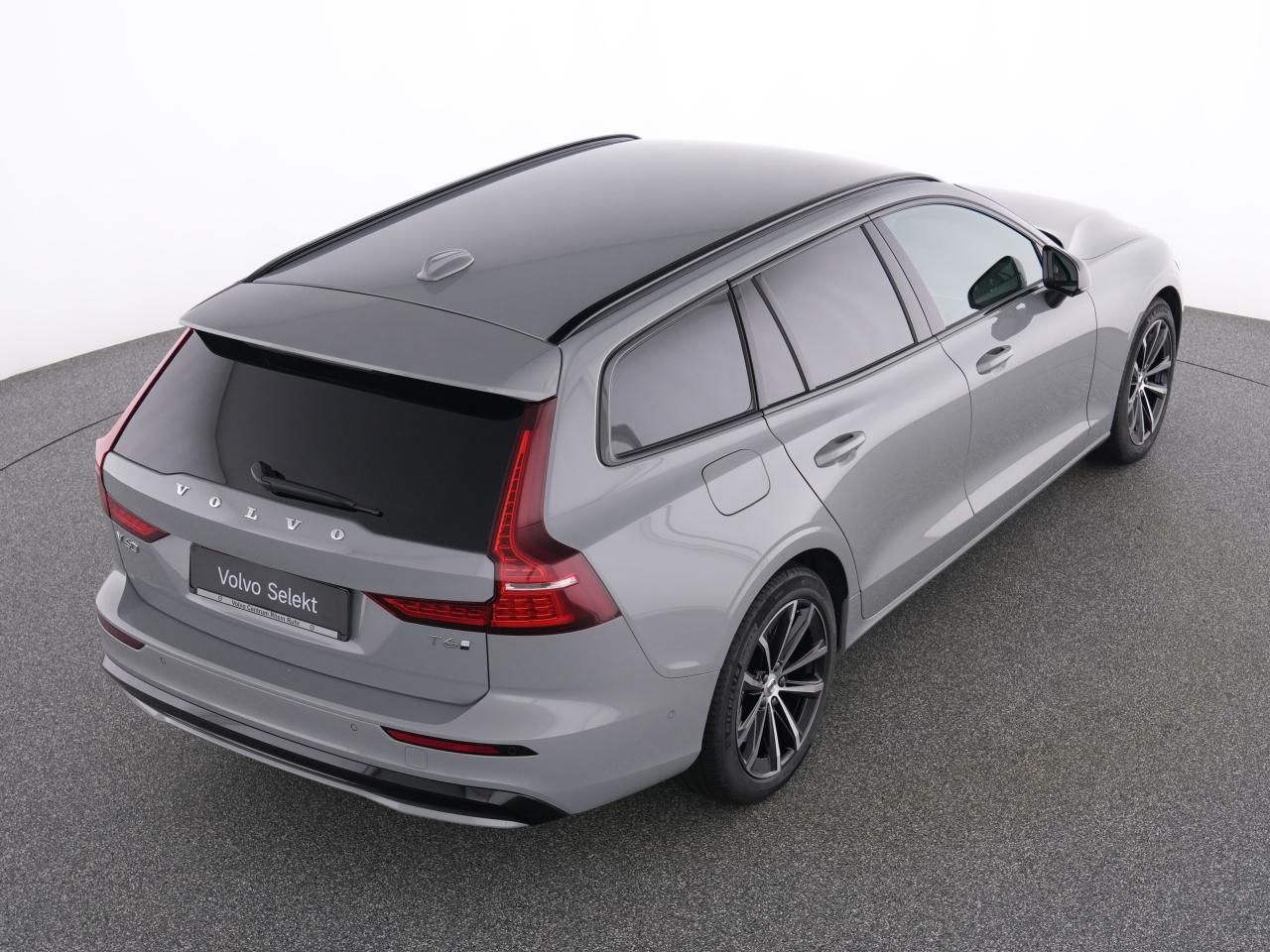 Volvo V60 T6 Recharge AWD PlusDark+AHK+360°+STANDHZ+LM