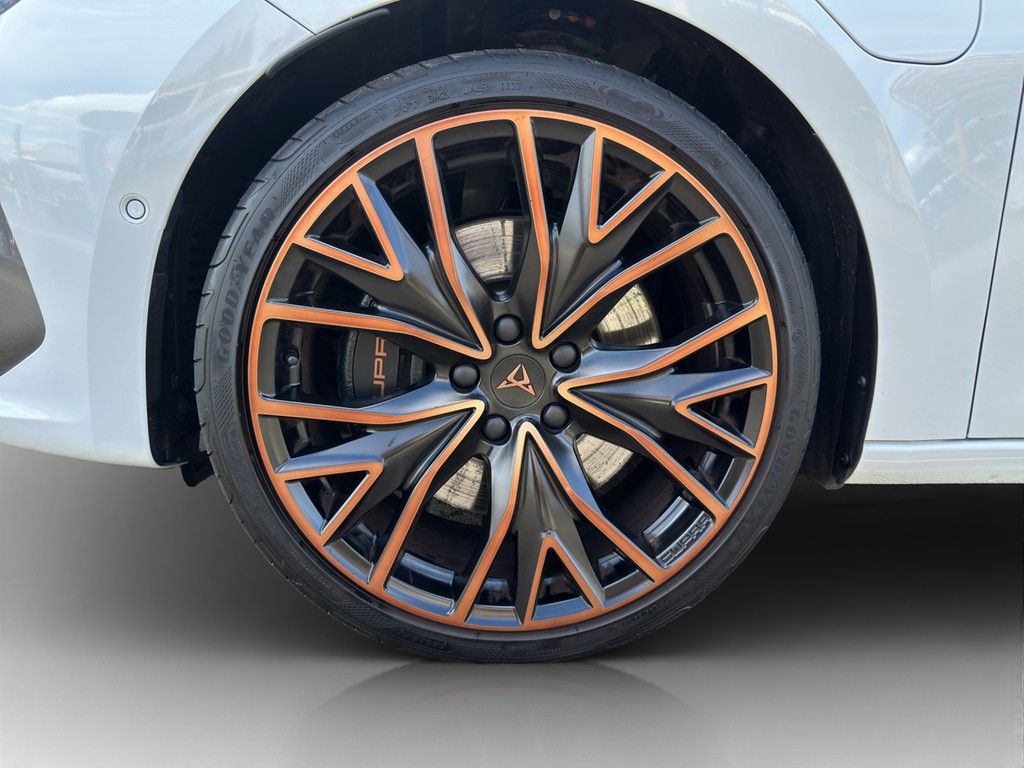 Cupra Leon Sportstourer e-Hybrid 1.4 TSI DSG VZ - Samsaru's Car Outlet