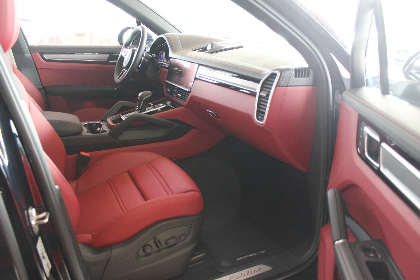Porsche Cayenne E-Hybrid Platinum Edition/SportChrono