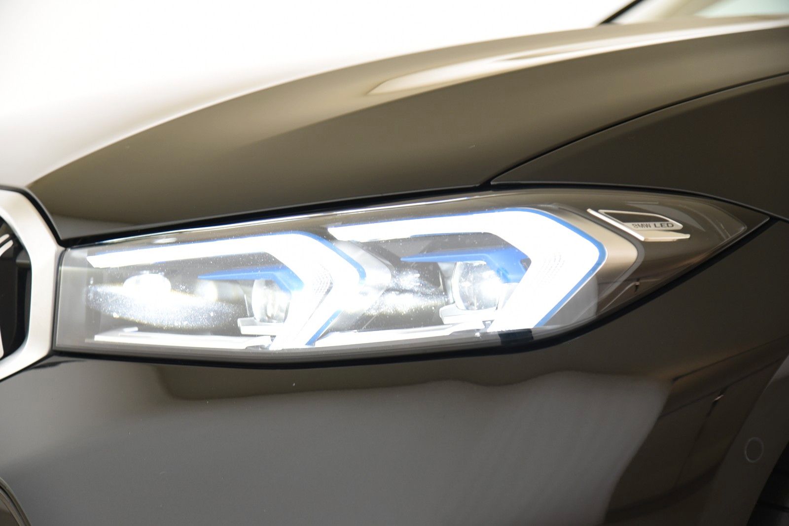 BMW 320d xDrive M Sport ACC HiFi HUD LED DAB Alarm