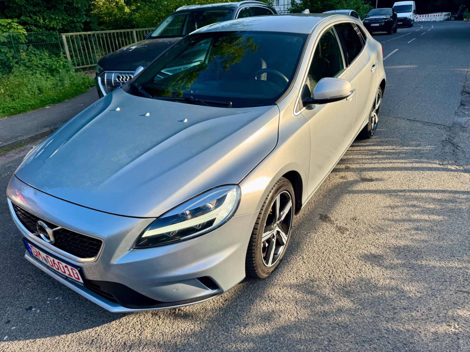 Volvo V40 R-DesignAut.NavLederFullLedGarantiNavi