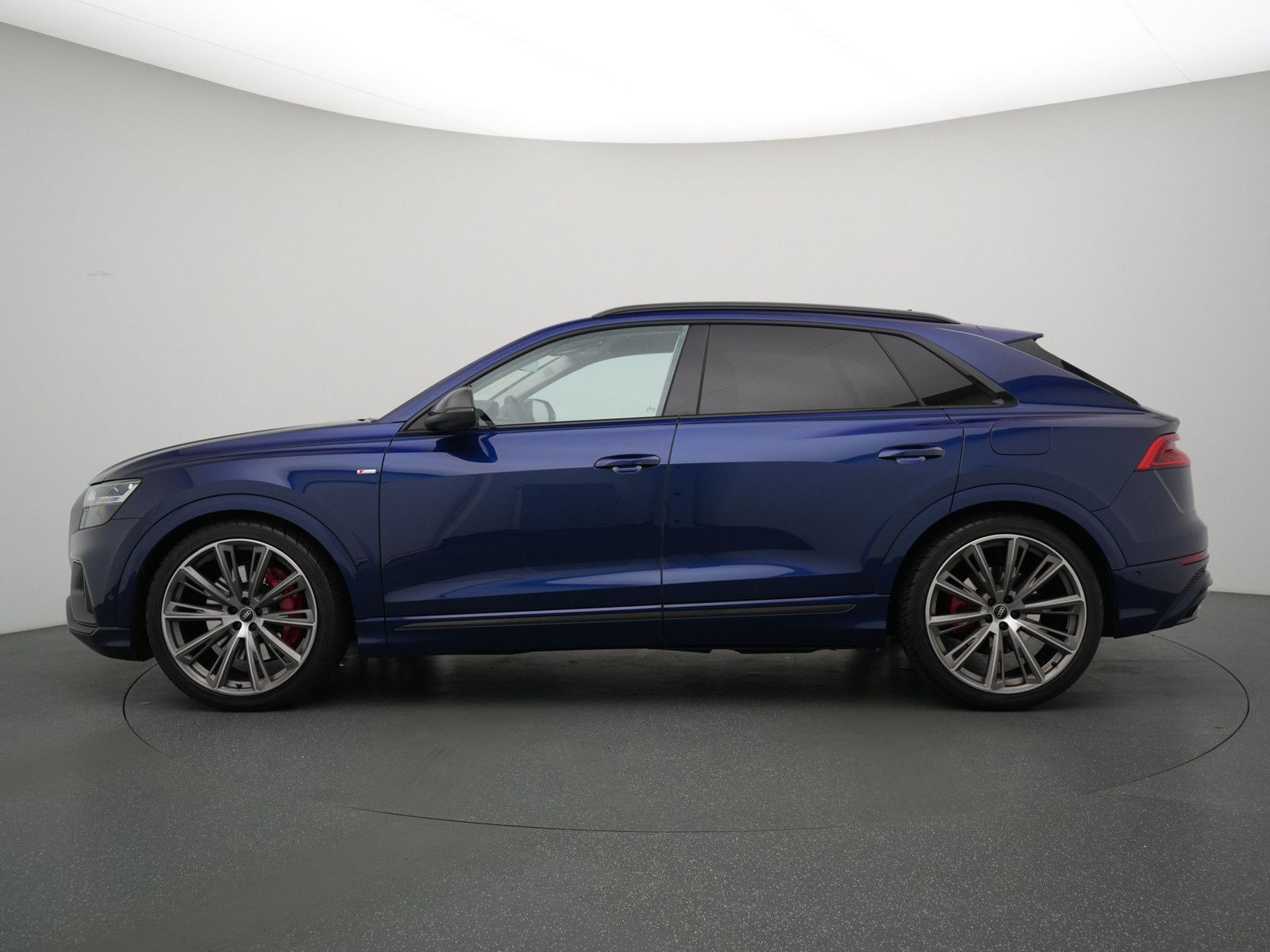 Audi Q8 e quattro S line MASSAGE B&O LUFT AHK LEDER