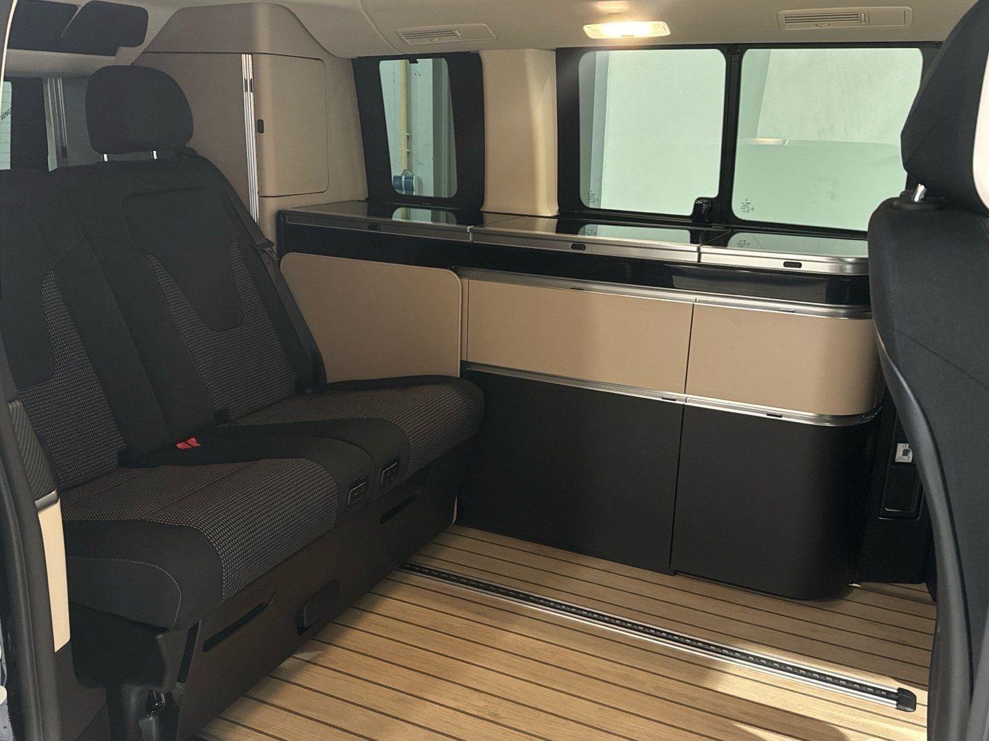 Mercedes-Benz V-Klass Marco Polo 300 d Edition AMG - Samsaru's Car Outlet