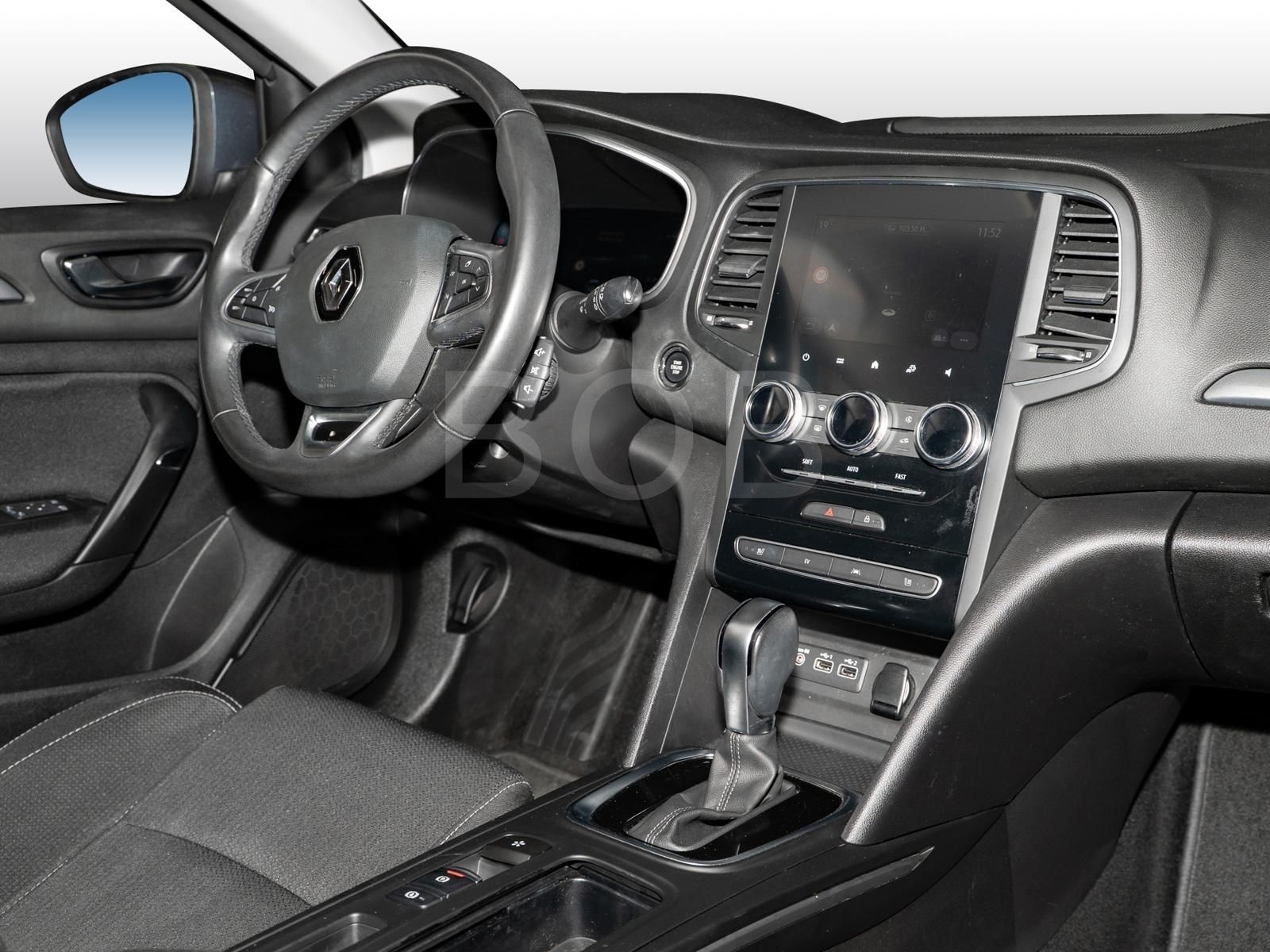 Renault Megane Grandtour ZEN E-TECH Plug-in - Samsaru's Car Outlet