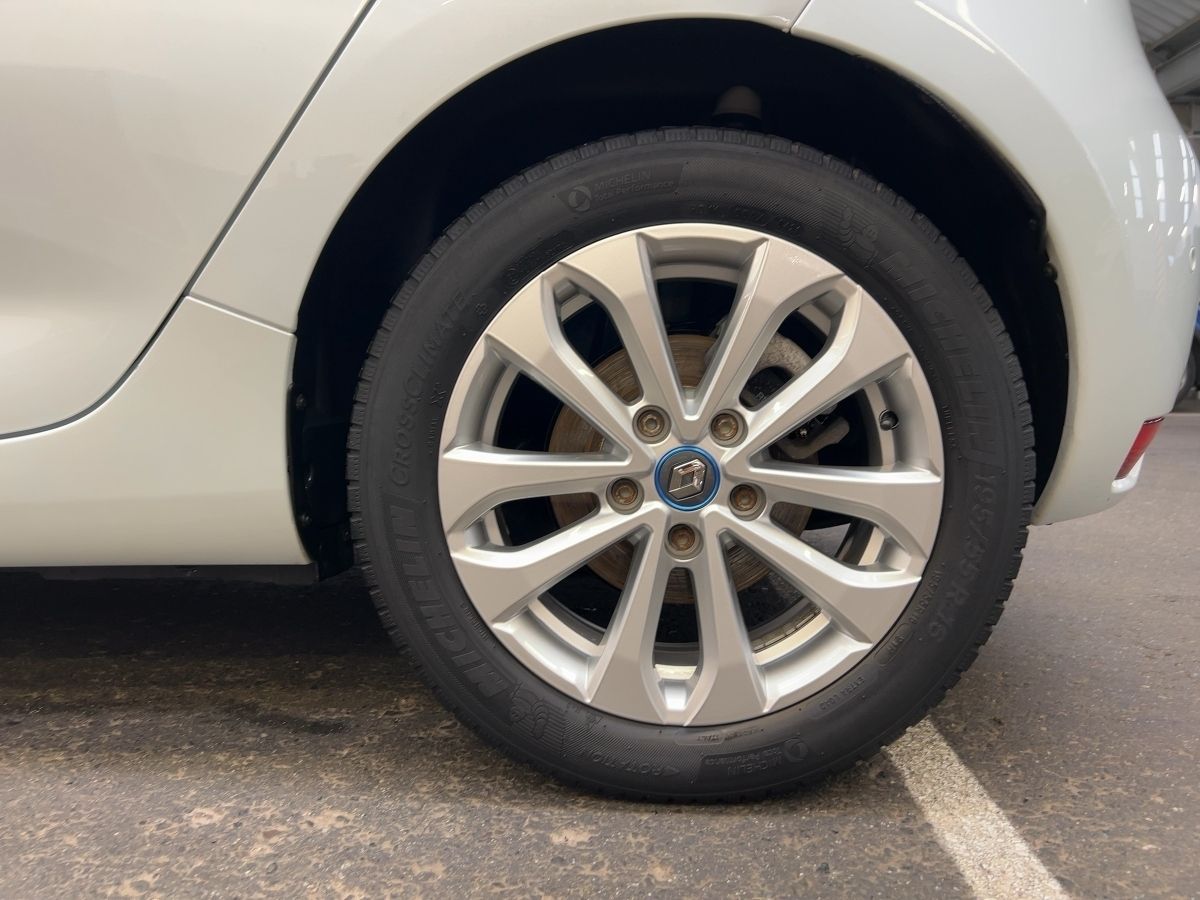 Renault ZOE EXPERIENCE R135 50kWh - Samsaru's Car Outlet