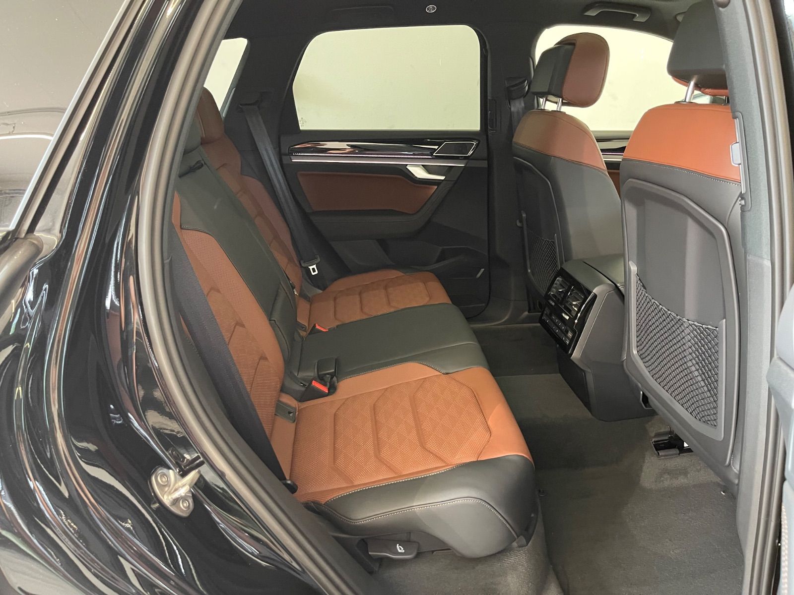 Volkswagen Touareg 3.0 V6 TDI 4Motion R-Line Final Edition